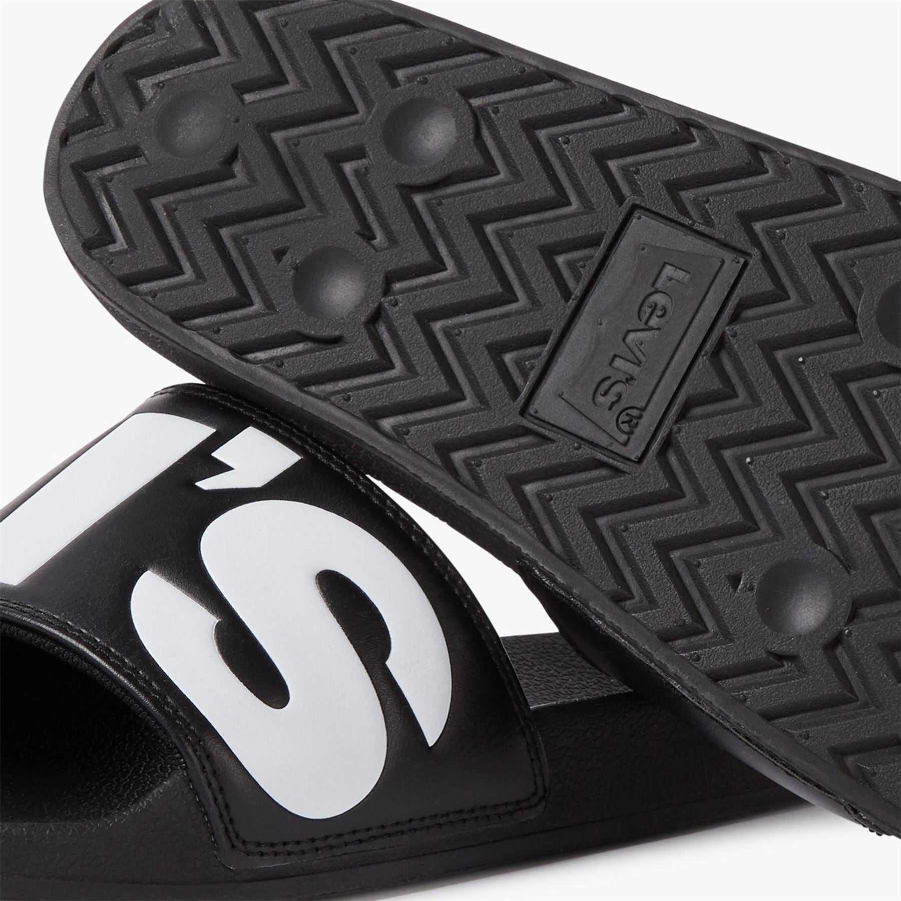 Levis Sliders