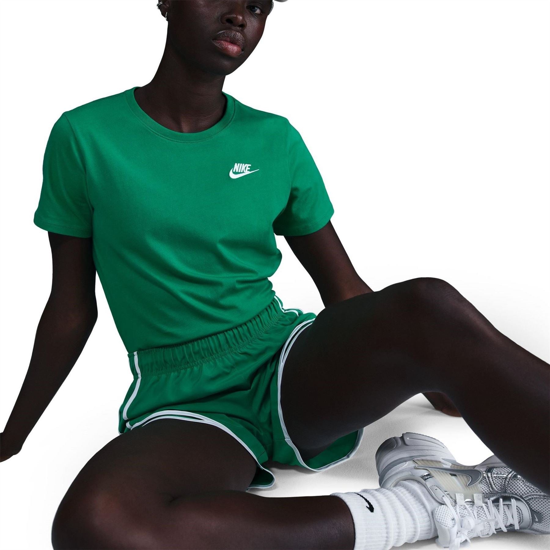 Nike Womens Sportswear Club T-Shirt