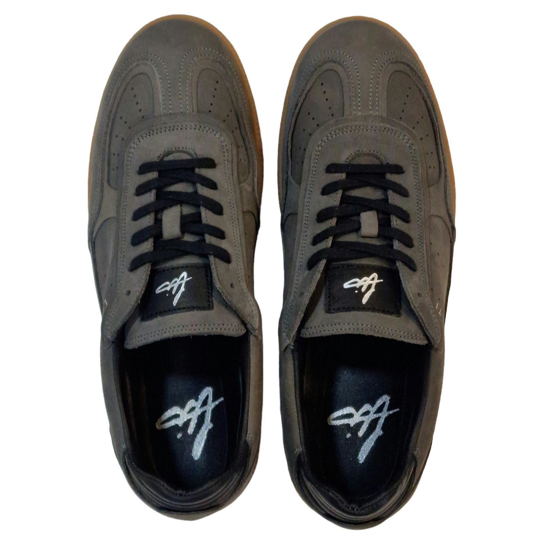 Loyalti Kyle Low Top Trainers