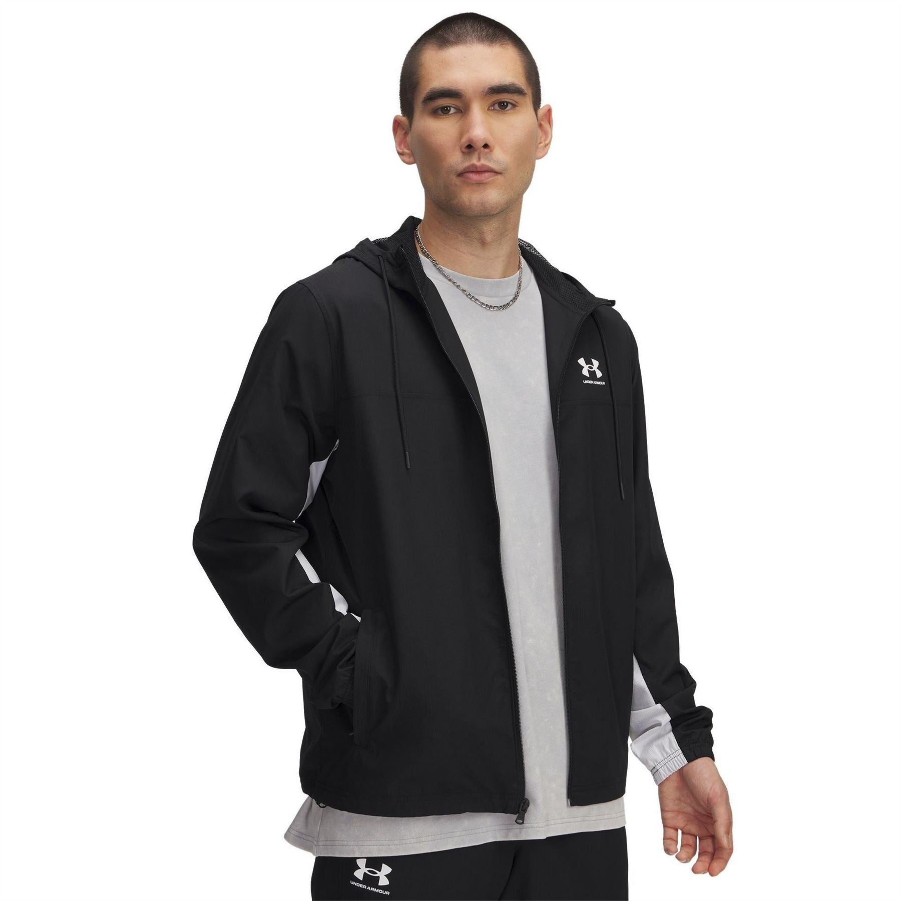 Under Armour  Sportstyle Water Resistant Wind Resistant Long Sleeve Windbreaker