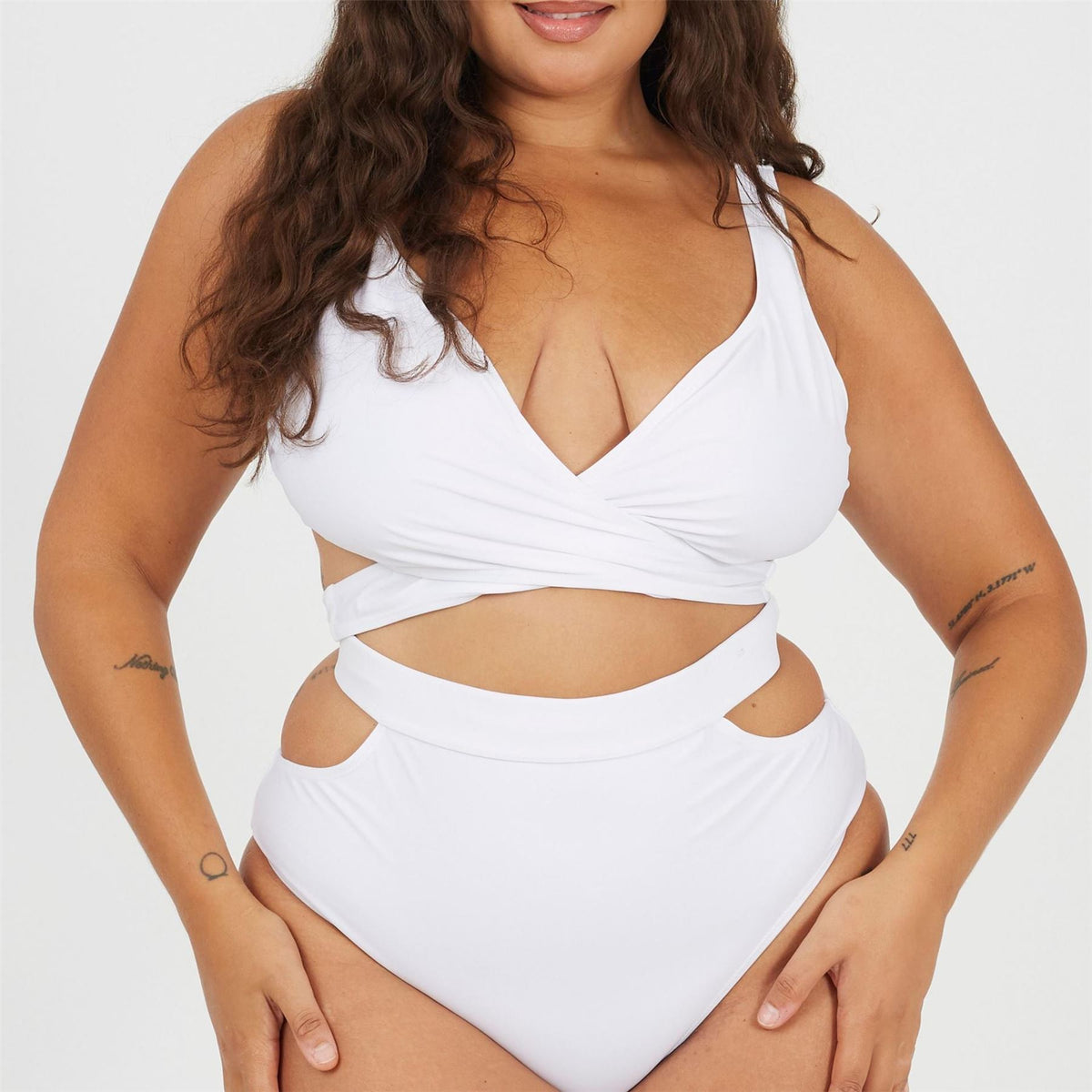 Brave Soul Size Plunge Bikini Top With Wrap Around Straps