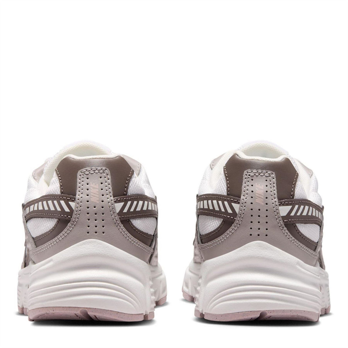 Nike Womens Initiator Running Shoe