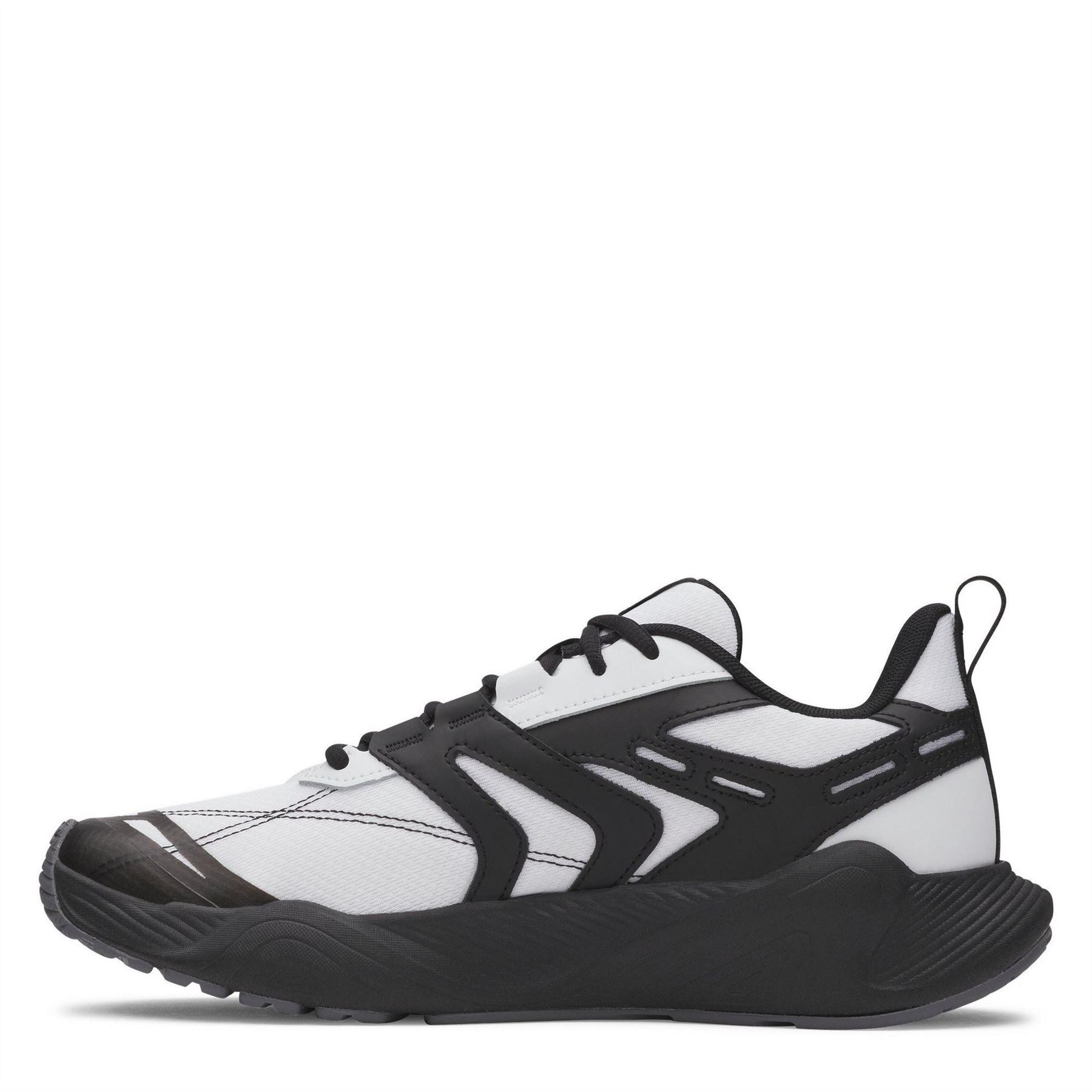 Under Armour Charged Commit TR 5