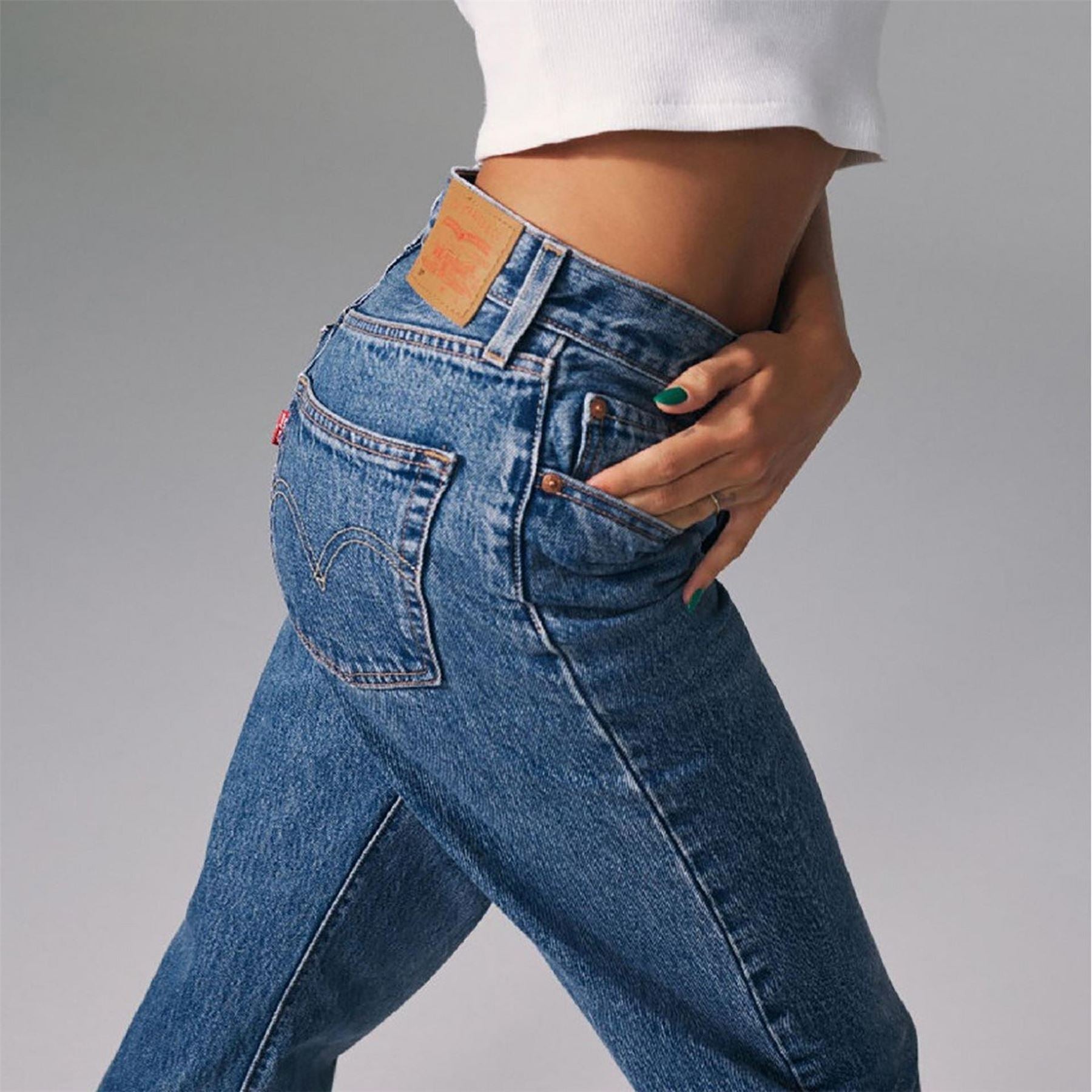 Levis 90s High Rise Five Pocket Jeans
