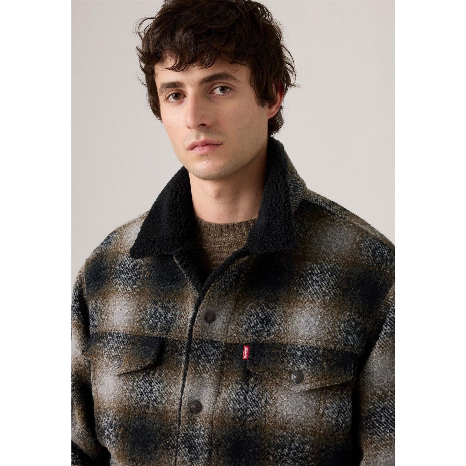Levis Relaxed Fit Solid Patterned Sherpa Denim Jacket with Chest Pocket