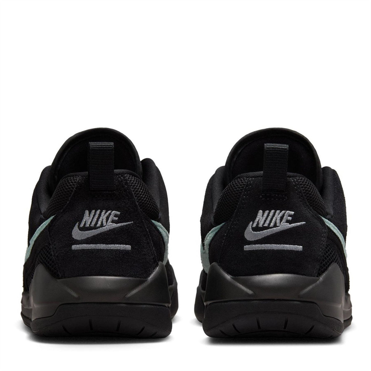 Air Jordan Comfort Era Lace-Up Low Top Sneakers