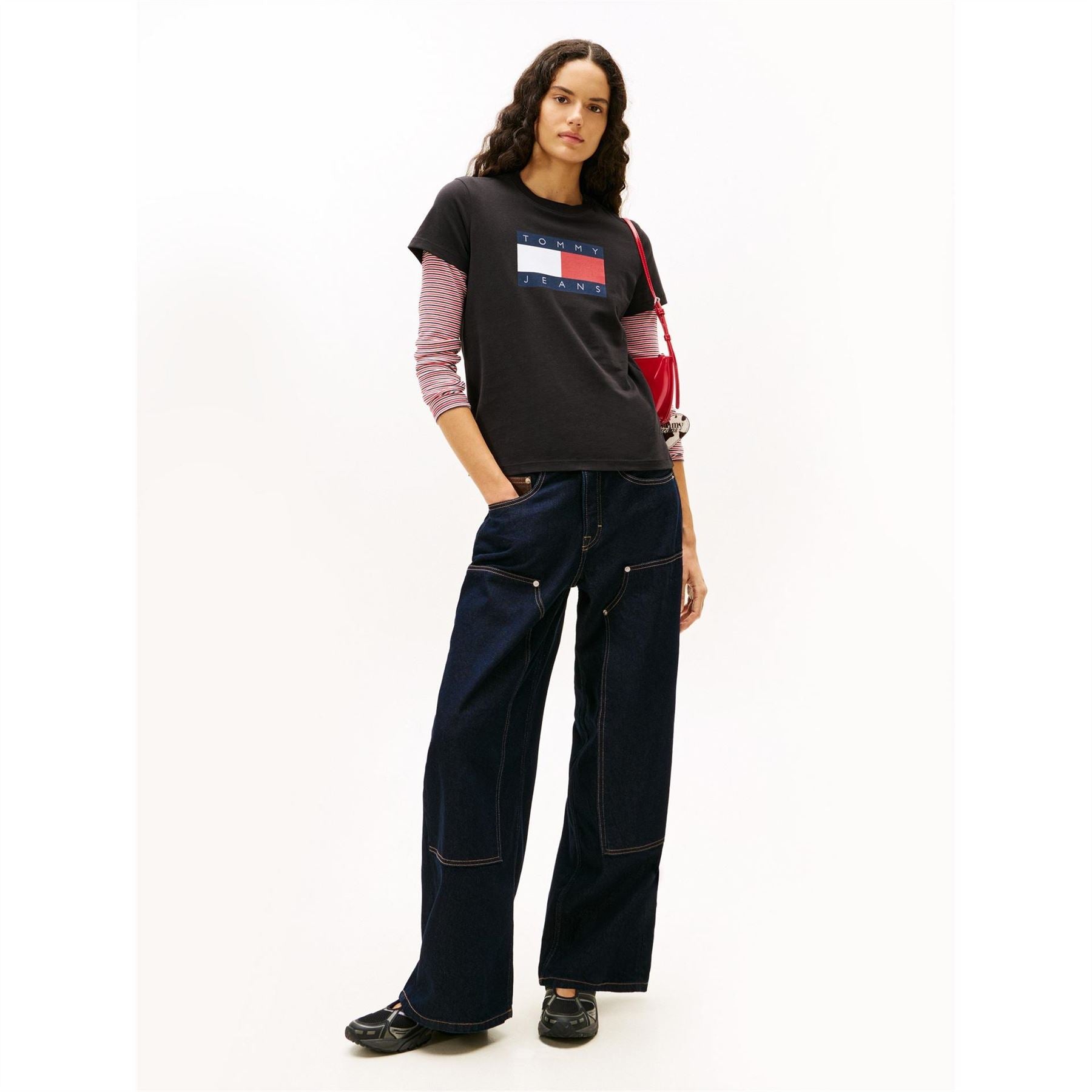 Tommy Jeans Badge Rib Crew Neck Regular Fit T-Shirt