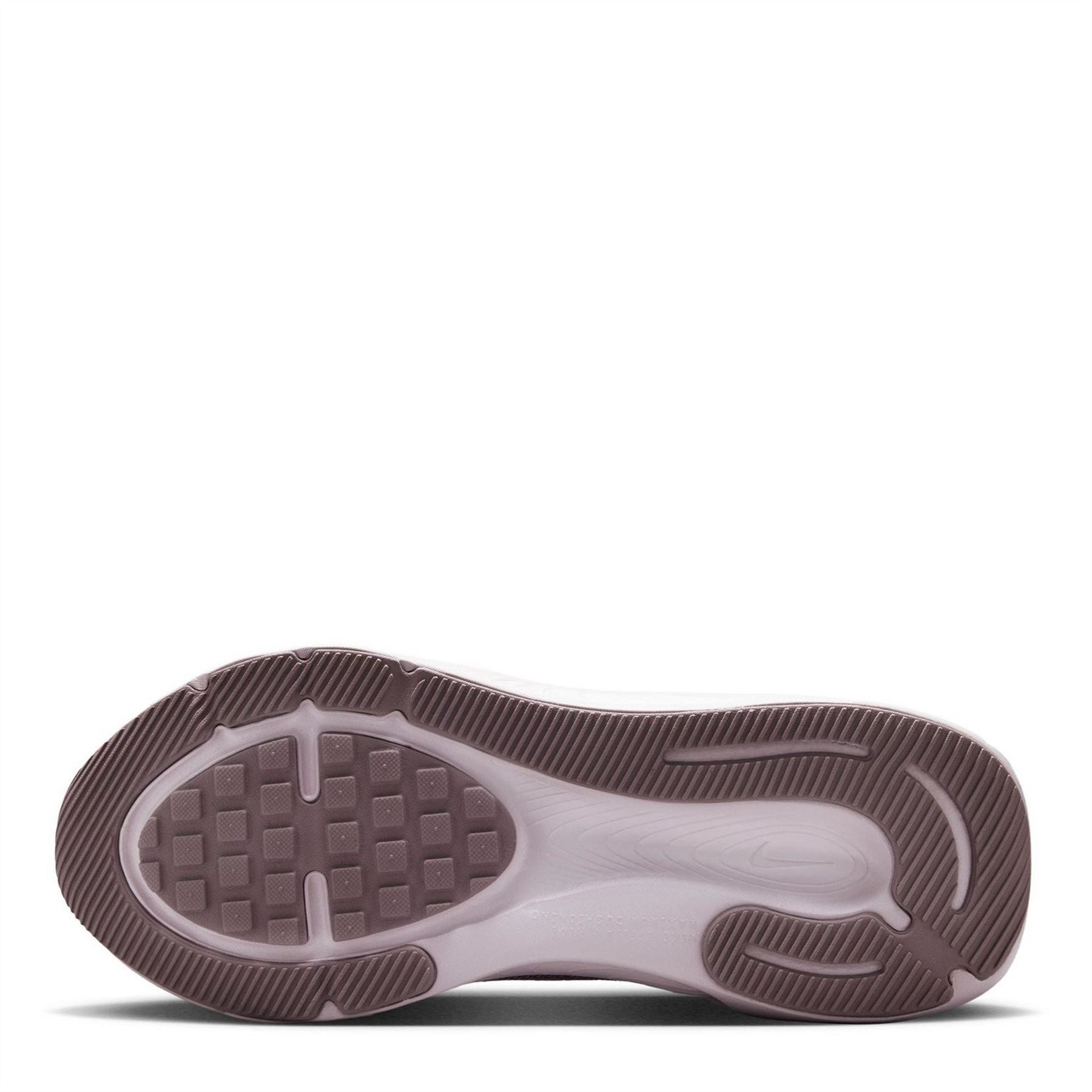 Nike Stellar Ride Low Top Sneakers with Lace-Up Closure