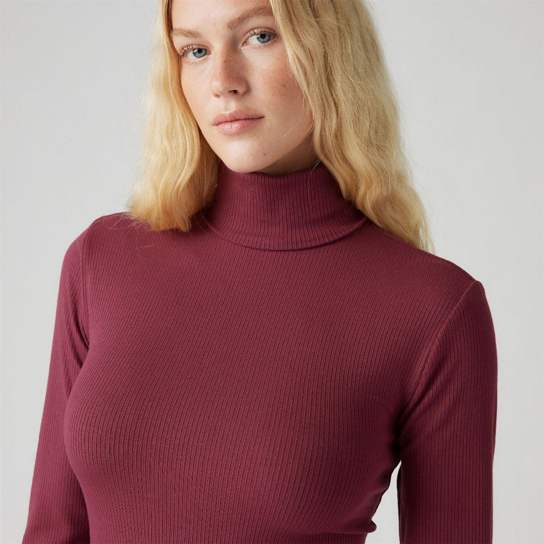 Levis Dreamy Turtleneck Burgundy Long Sleeve T Shirt