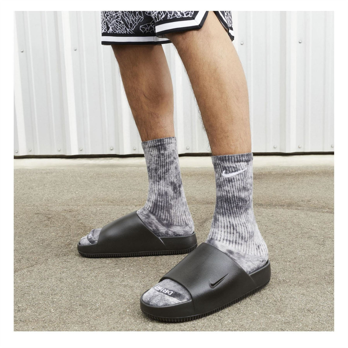 Nike Calm Slide