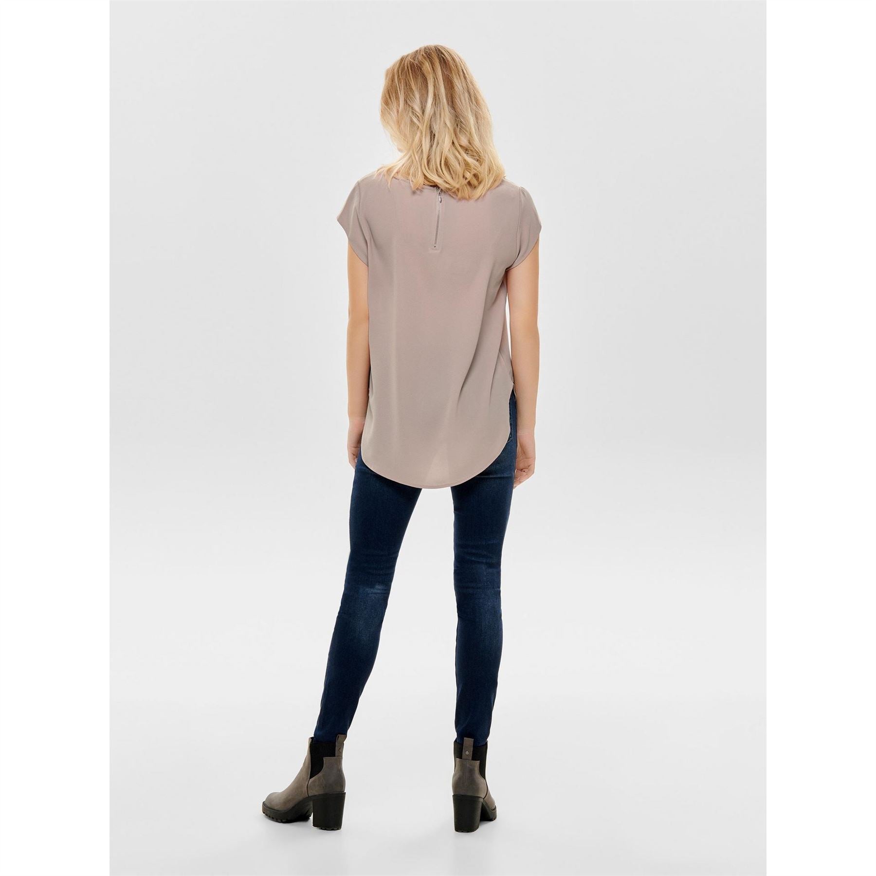 Only Vic Crew Neck Regular Fit T-Shirt