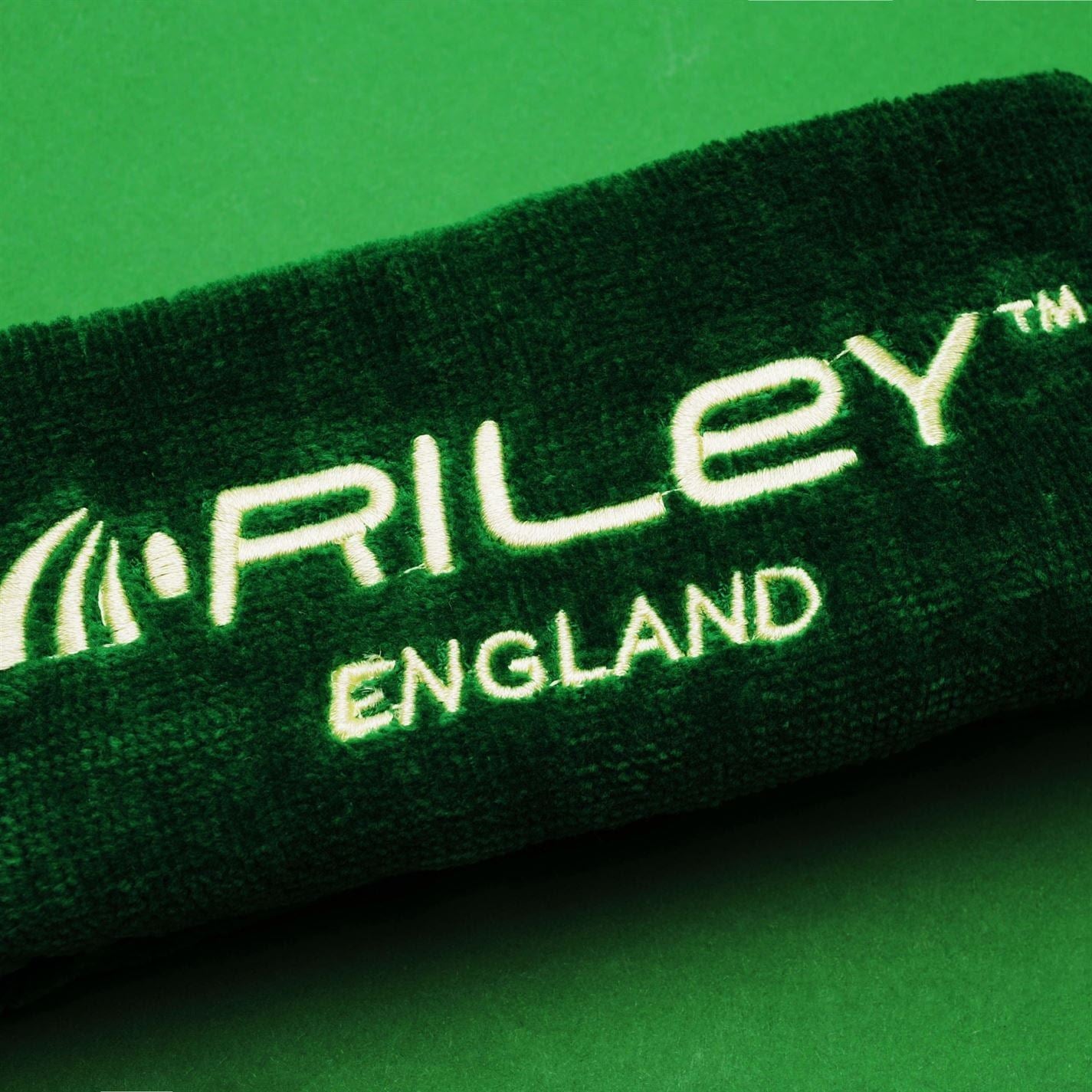 Riley Cue Towel Adults