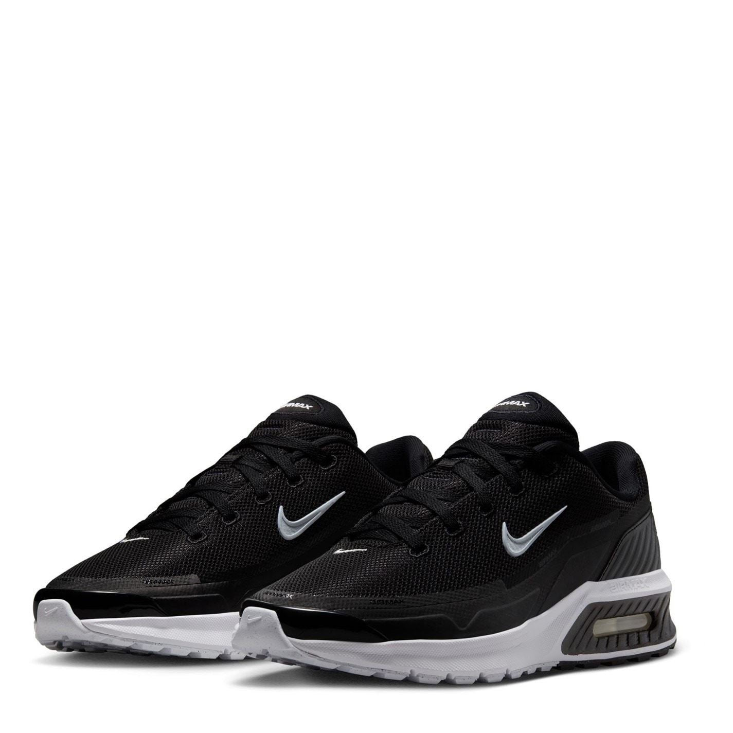 Nike Air Max Bia Low Top Sneakers