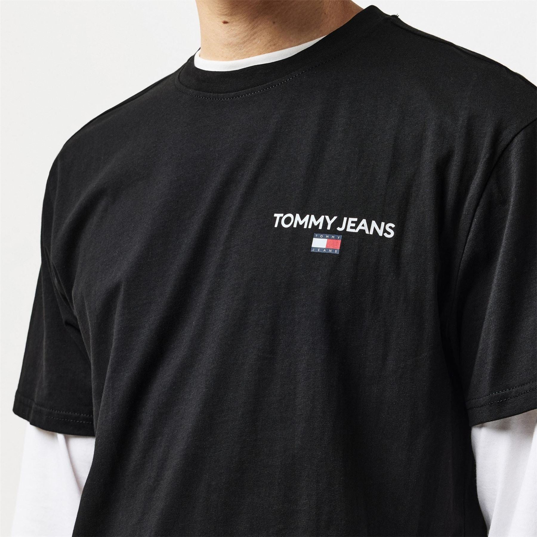 Tommy Jeans Flag Logo T-Shirt