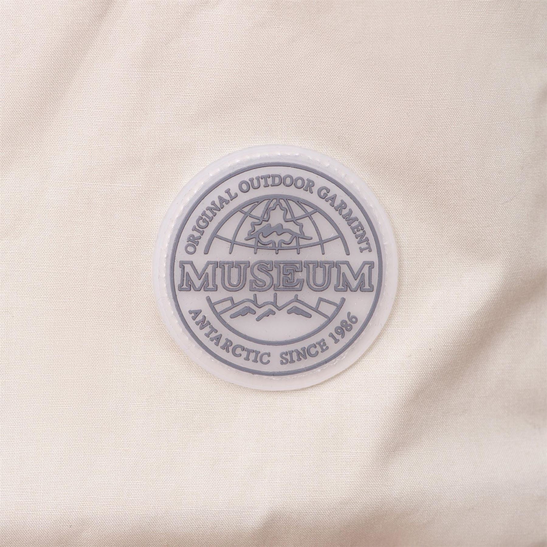 Museum L Hooded Solid Patterned Gilet