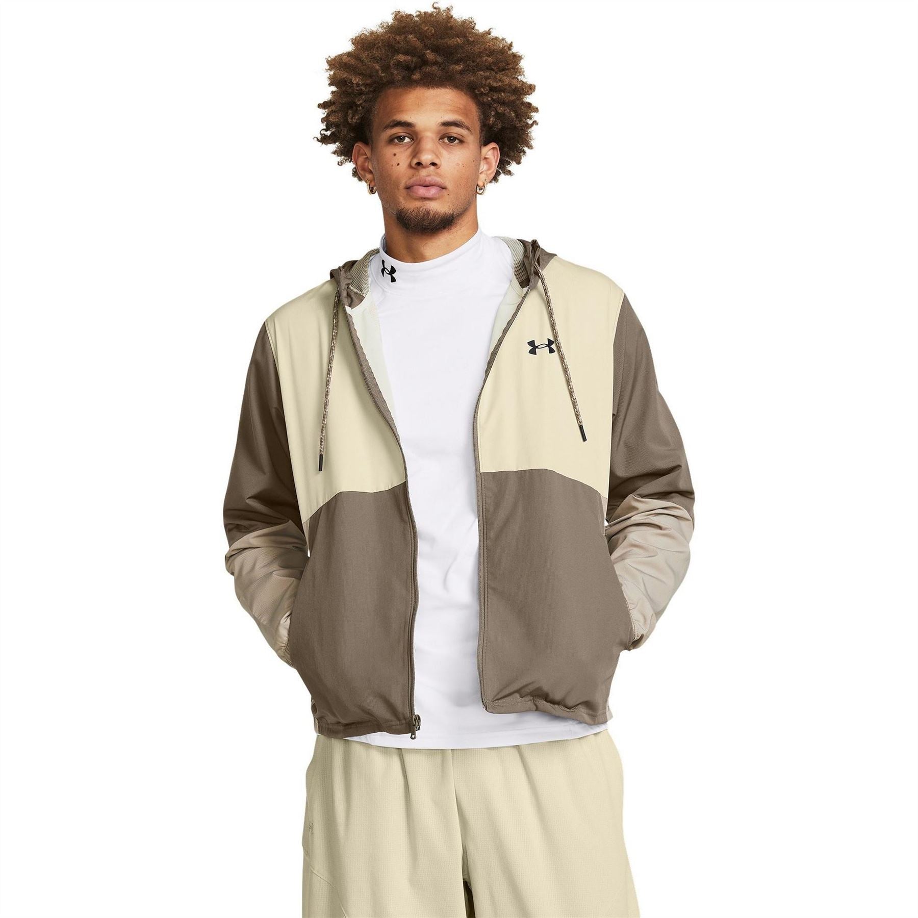 Under Armour  Legacy Lightweight Windproof Windbreaker