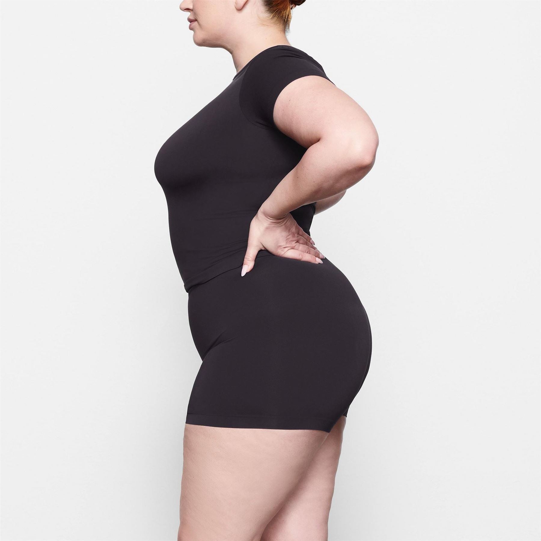SKIMS Soft Smoothing Seamless T-Shirt