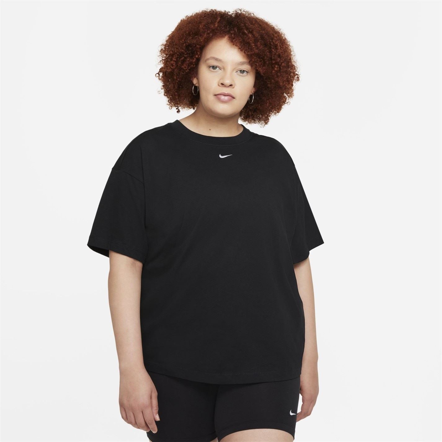 Nike Essential Regular Fit Crew Neck T-Shirt