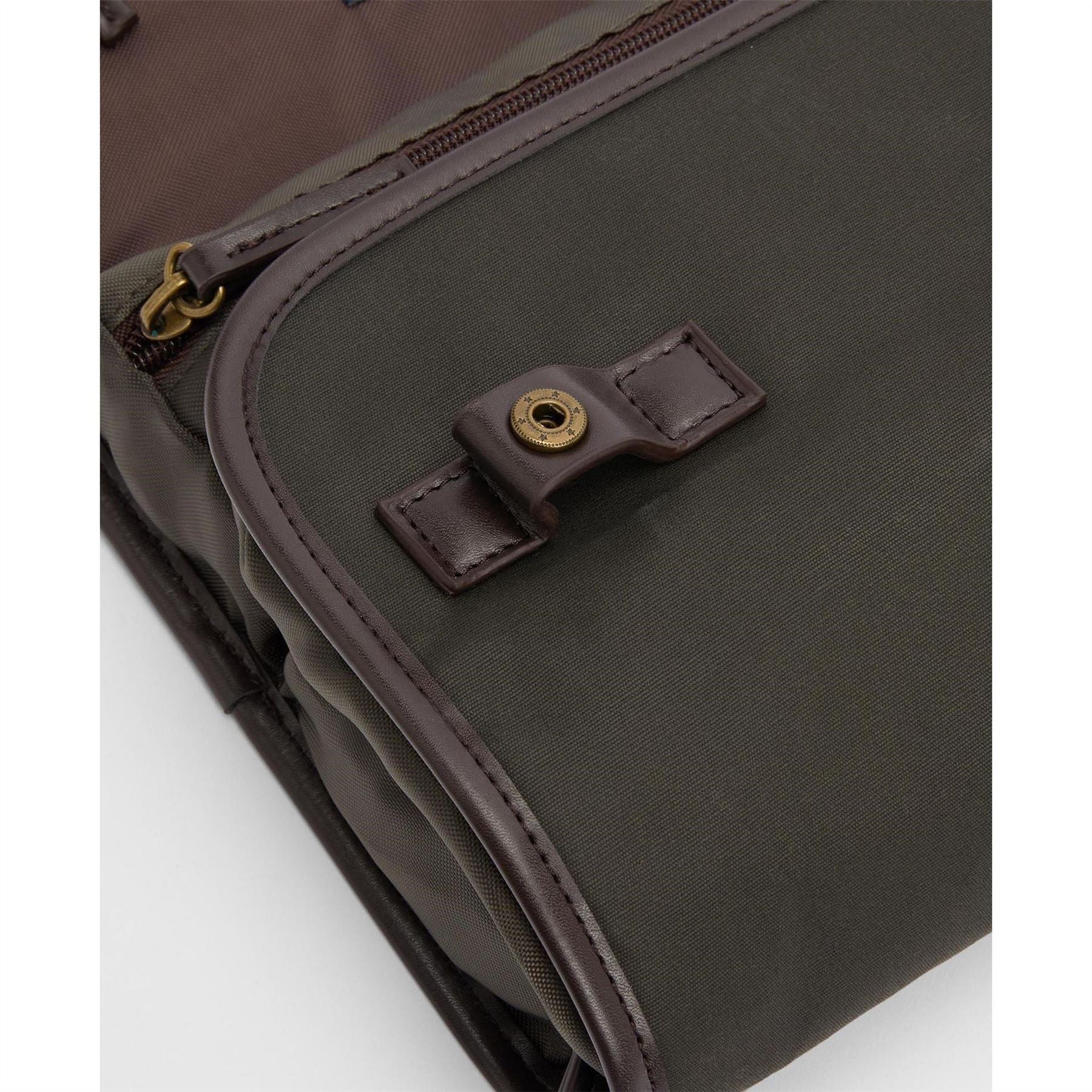 Barbour Hanging Washbag