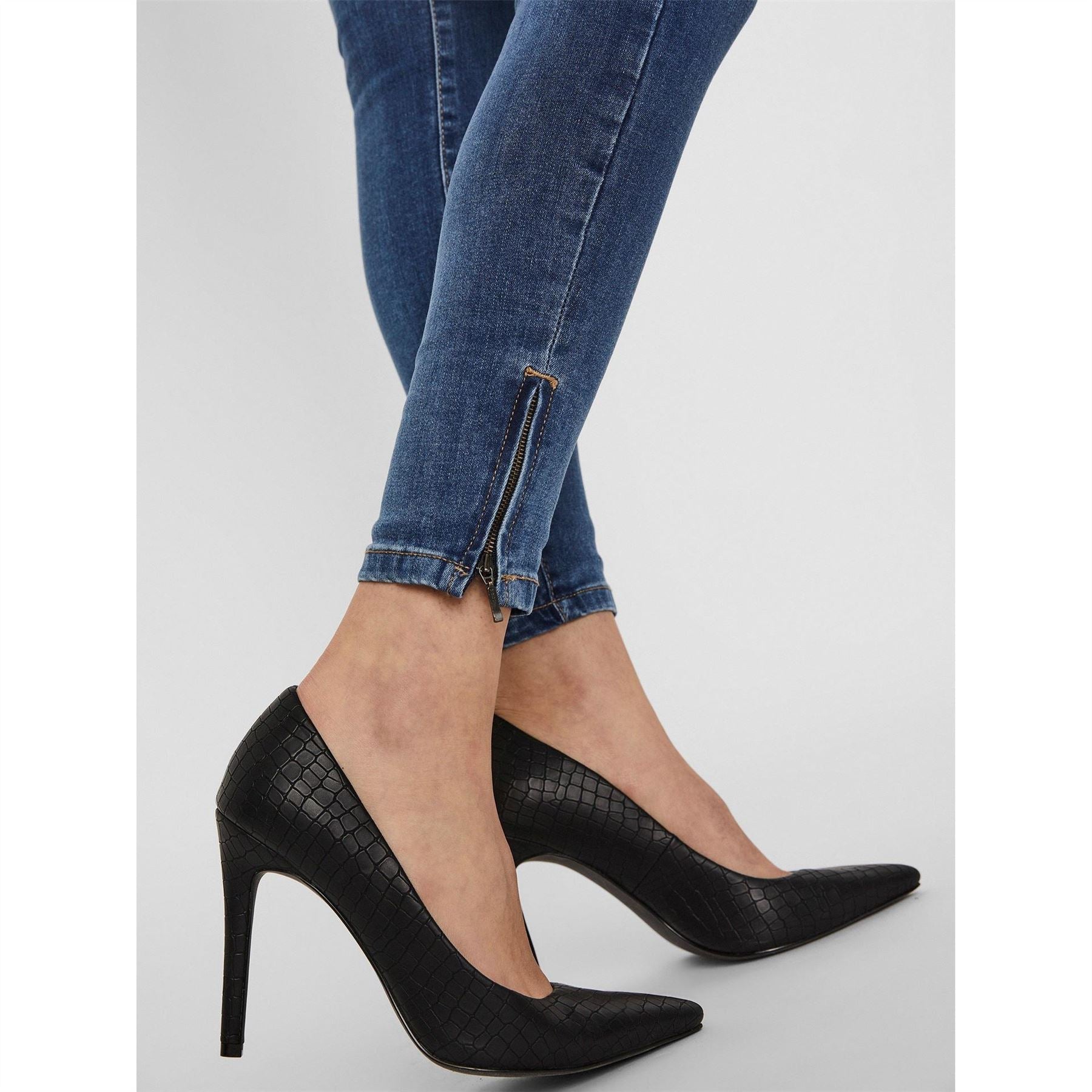 Vero Moda Tilde Midrise Slim Ankle Zipped Skinny Jeans