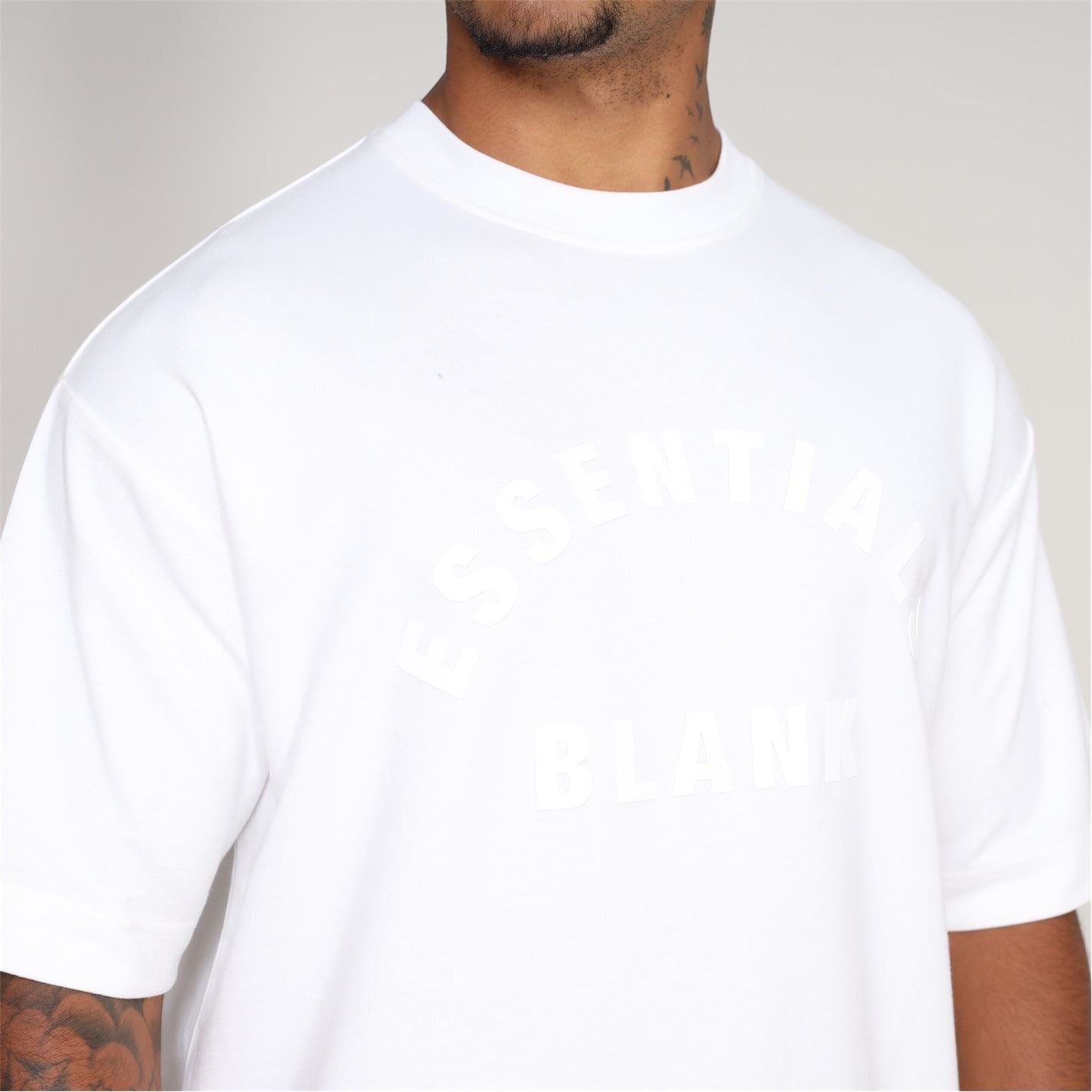 Blank Essentials Essentials Arch T-Shirt