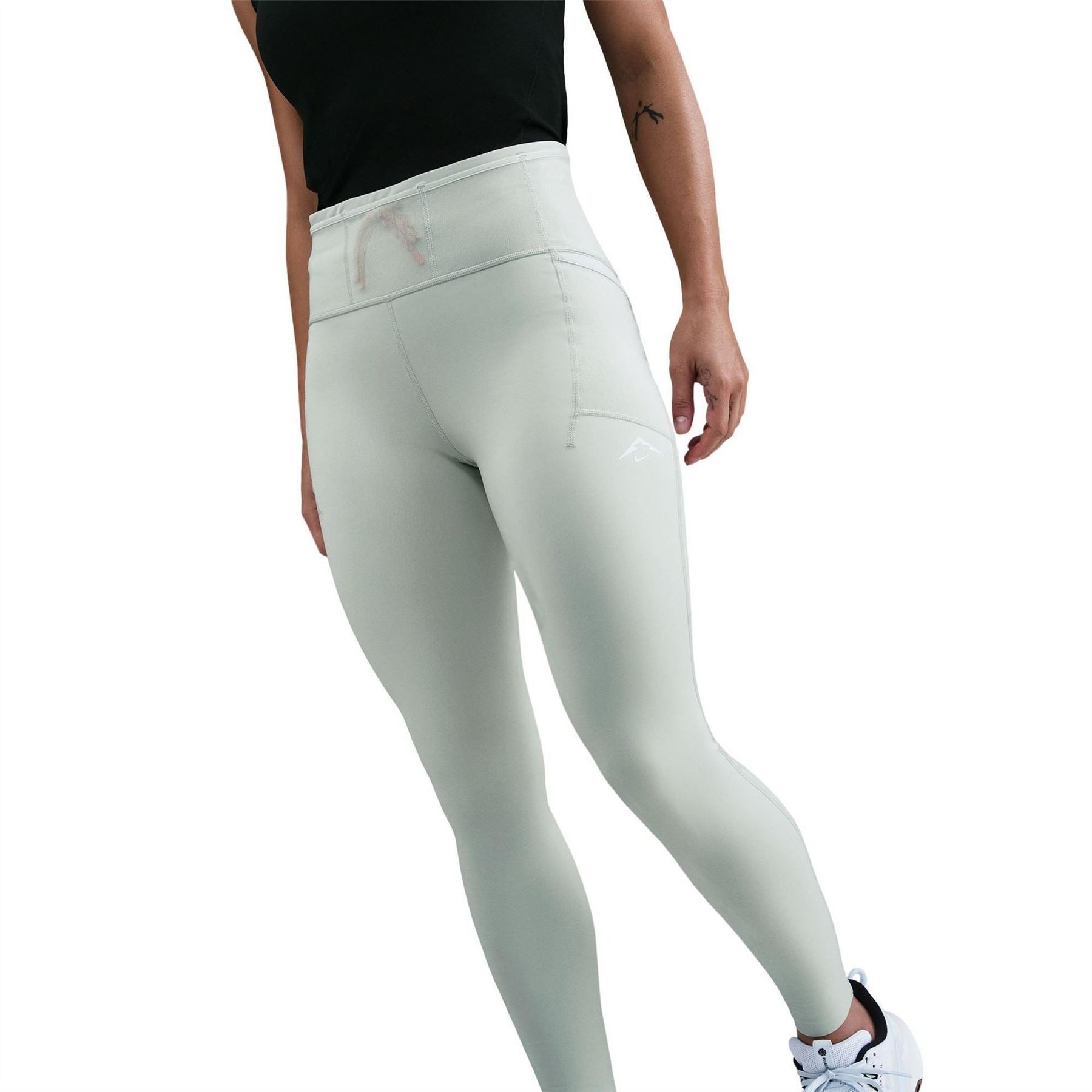 Nike W Nk Trail Df H Ld99