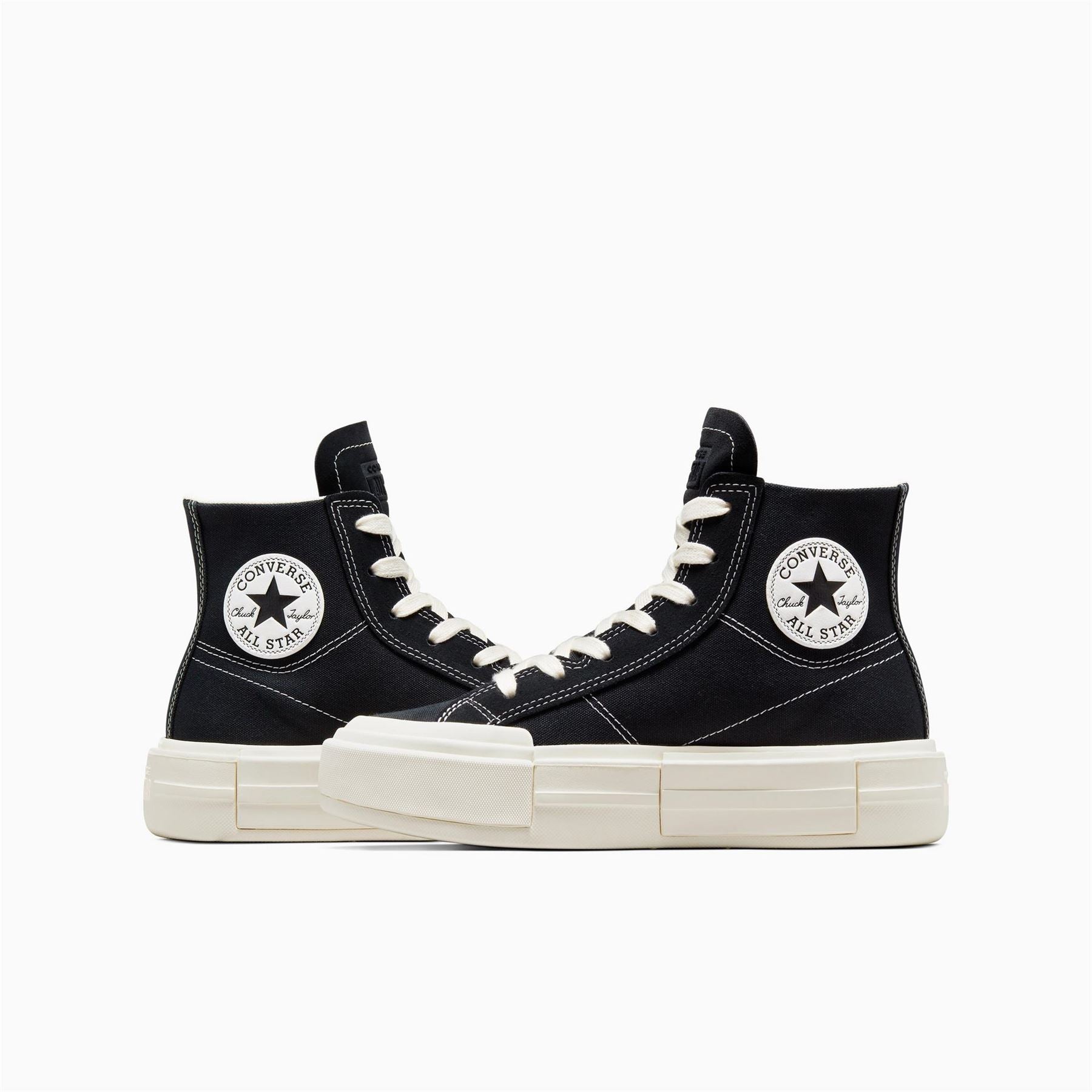 Converse Chuck Taylor All Star Cruise Canvasas High Top Trainers