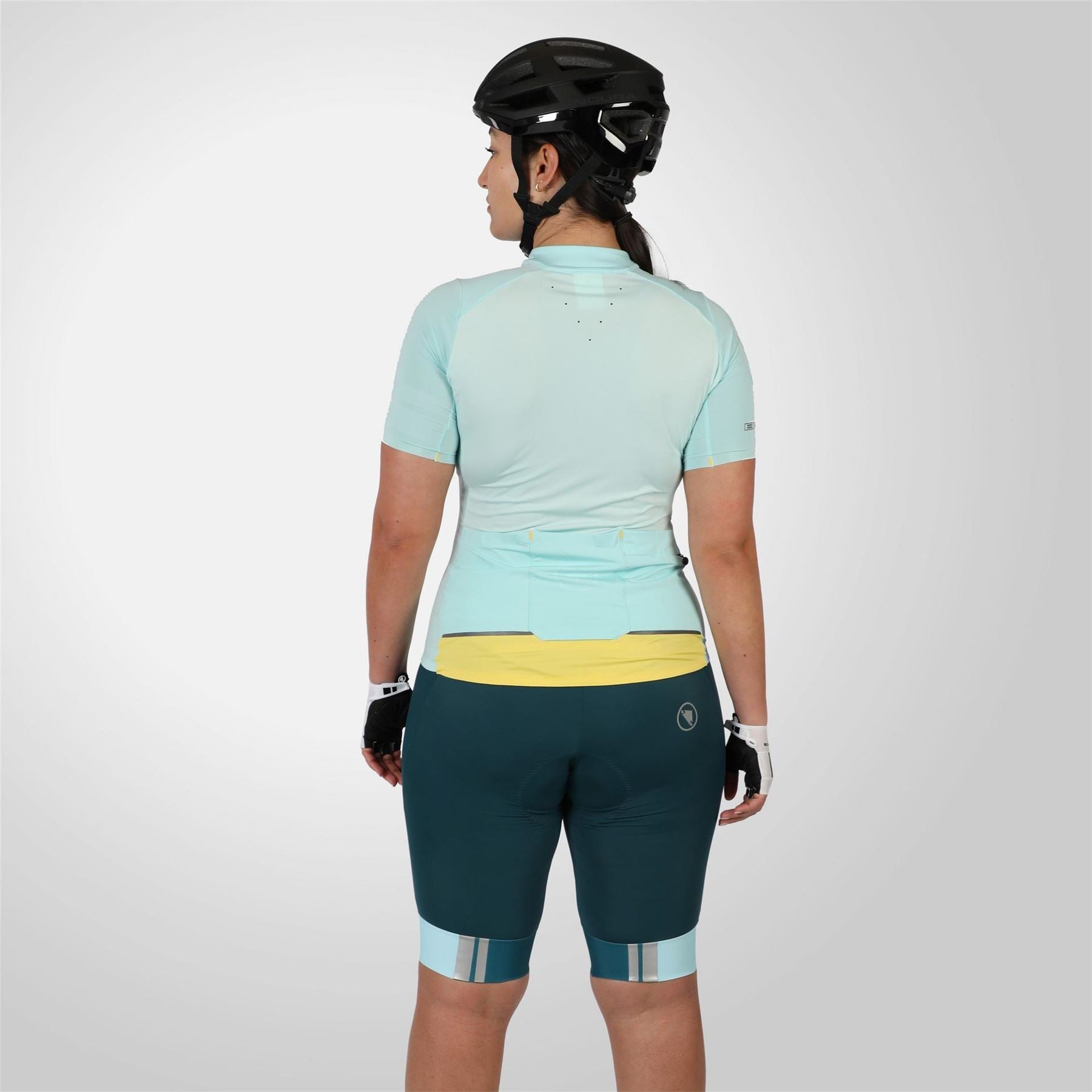 Endura Zipped Pocket Mock Neck Raglan Sleeve Jersey