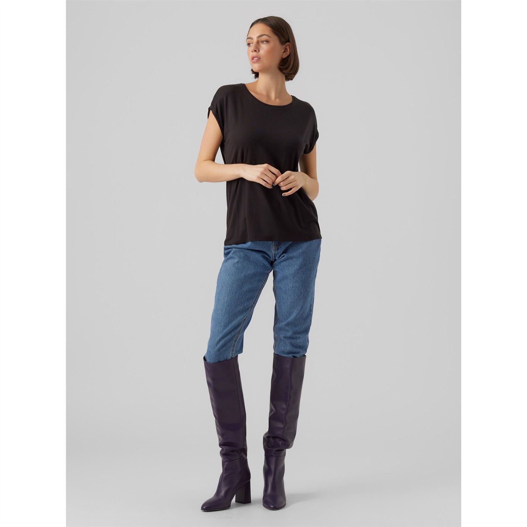 Vero Moda Womens Ava Plain Short Sleeve T-Shirt