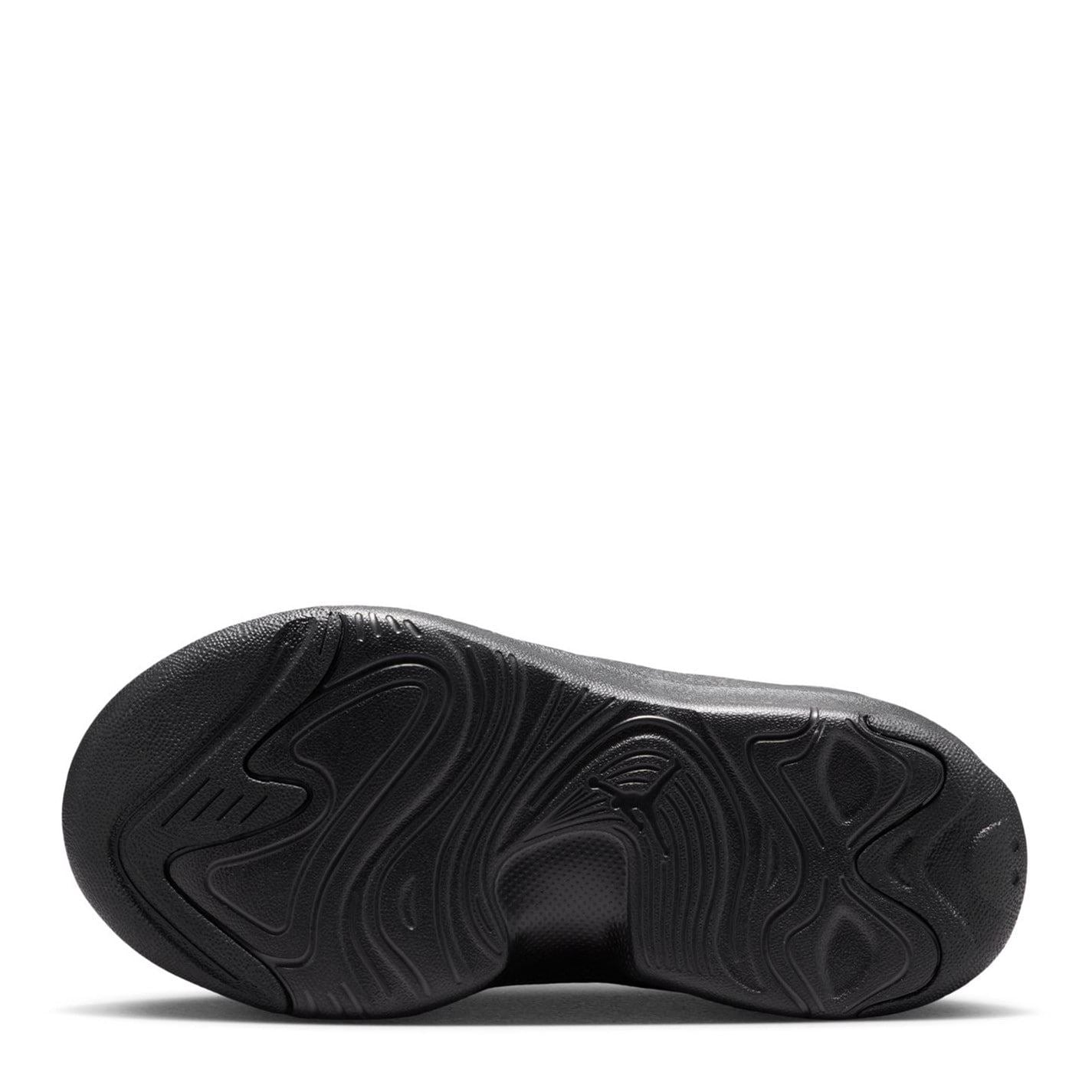 Air Jordan Max Aura Basketball Trainers