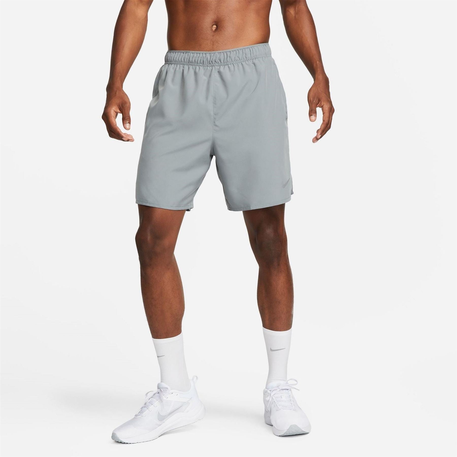 Nike Mens 7in Challenge Shorts