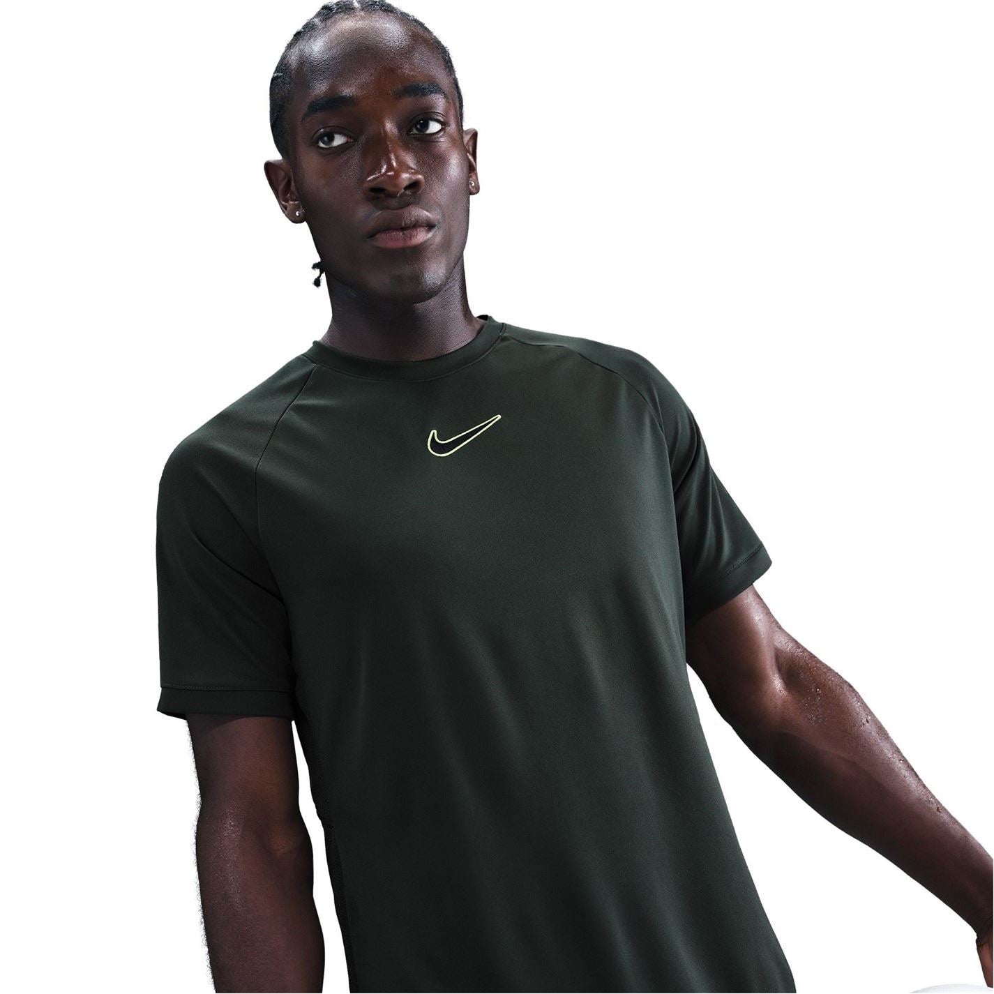 Nike Logo Print Crew Neck Raglan Short Sleeve T-Shirt