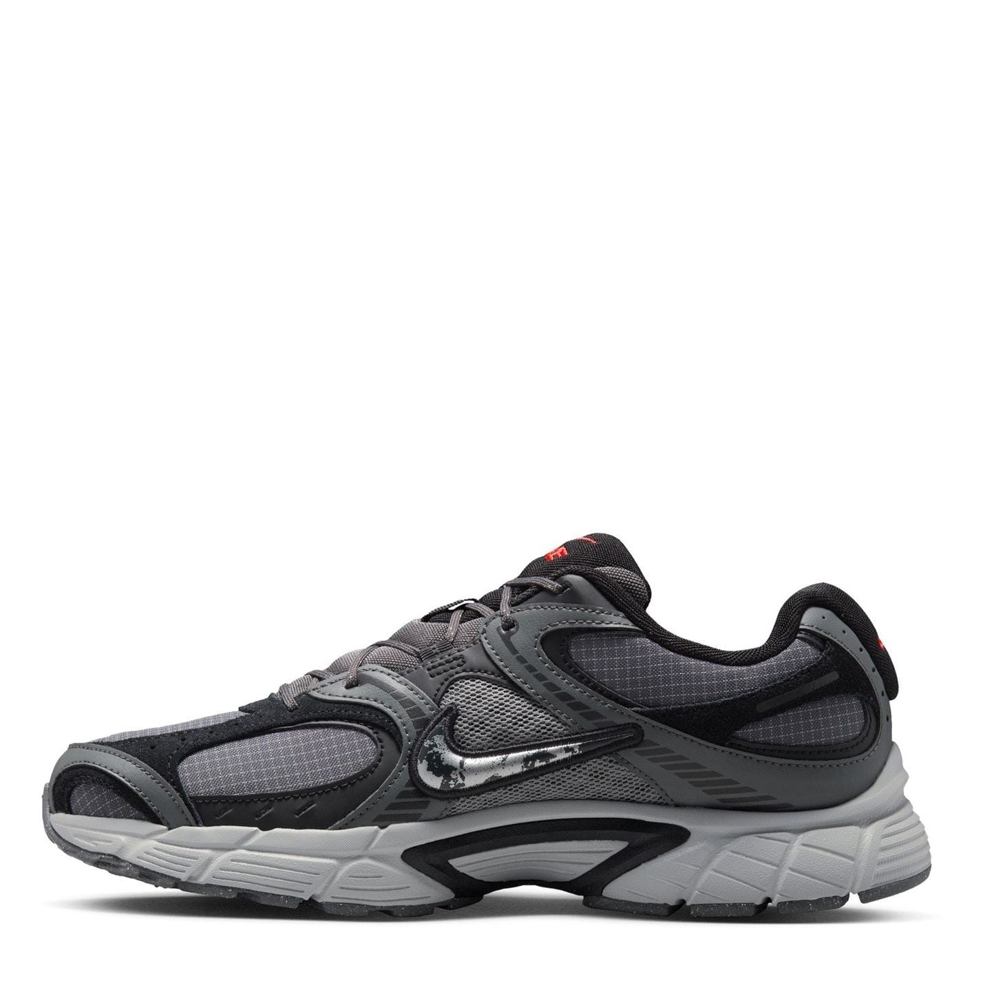 Nike Vomero 5 Running Flat Heel Trainers