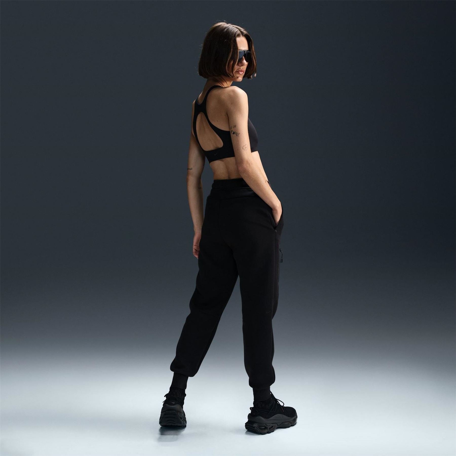 Nike Womens Sportswear Tech Fleece Mid Rise Joggers
