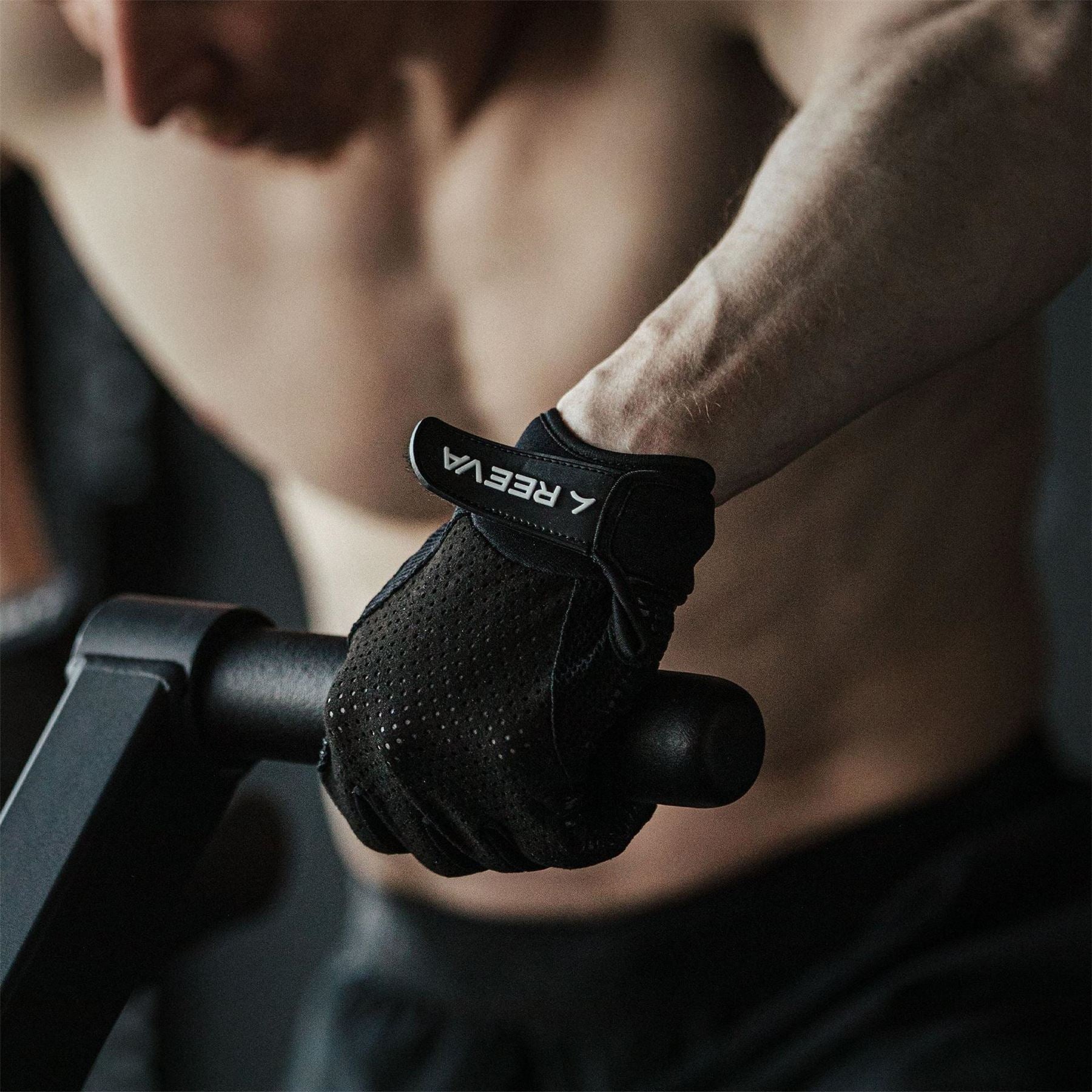 Reeva Ultra Grip Gloves