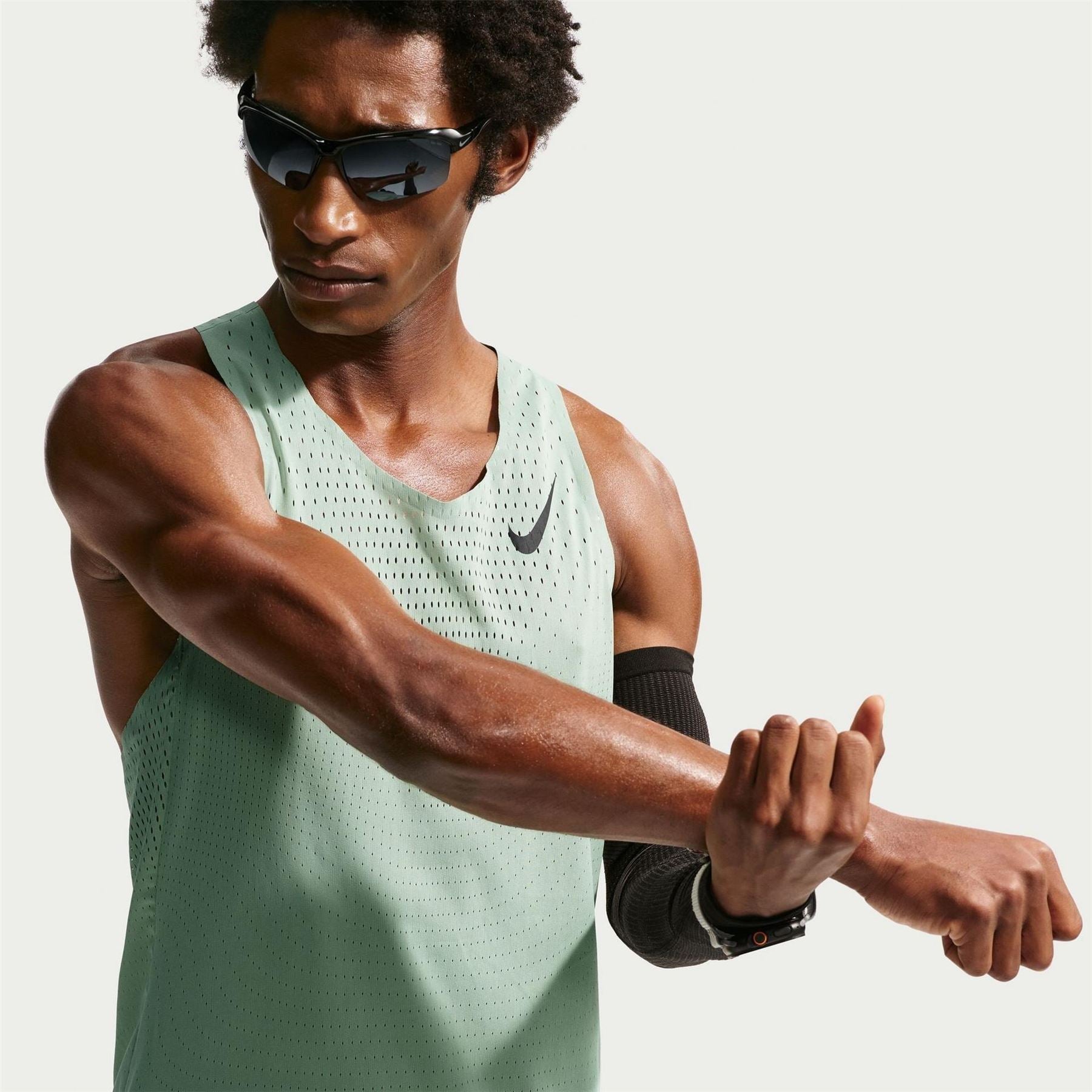 Nike Aero Scoop Neck Sleeveless Jersey Singlet