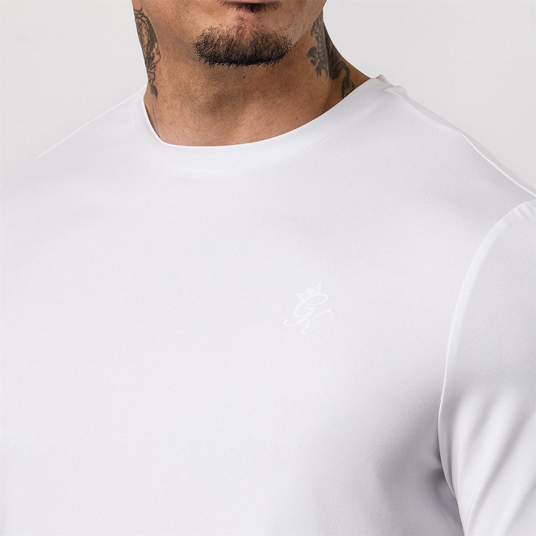 Gym King King Victory Performance Poly Tee   Black
