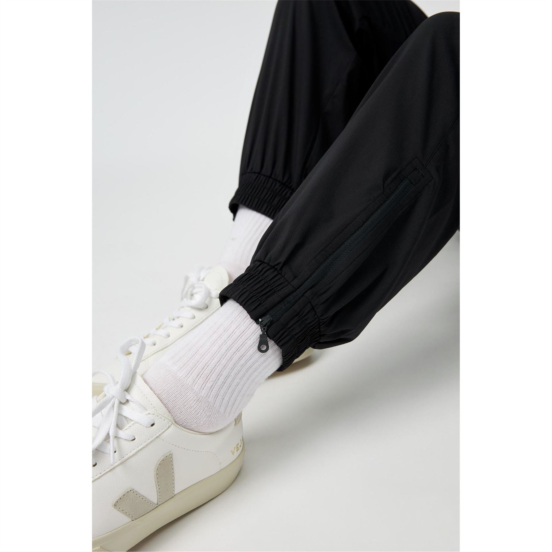 Girlfriend Collective Summit Closed Hem Woven Tracksuit Joggers