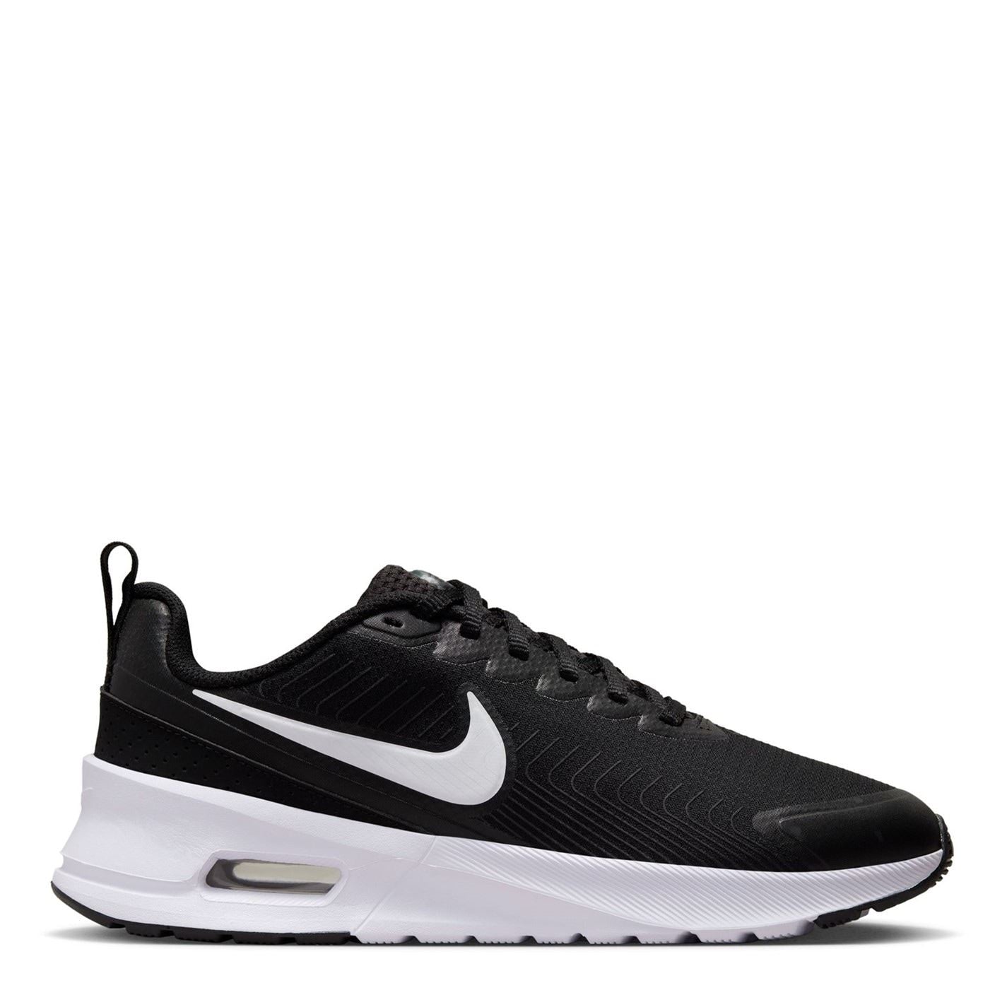 Nike Air Max Nuaxi Low Top Sneakers