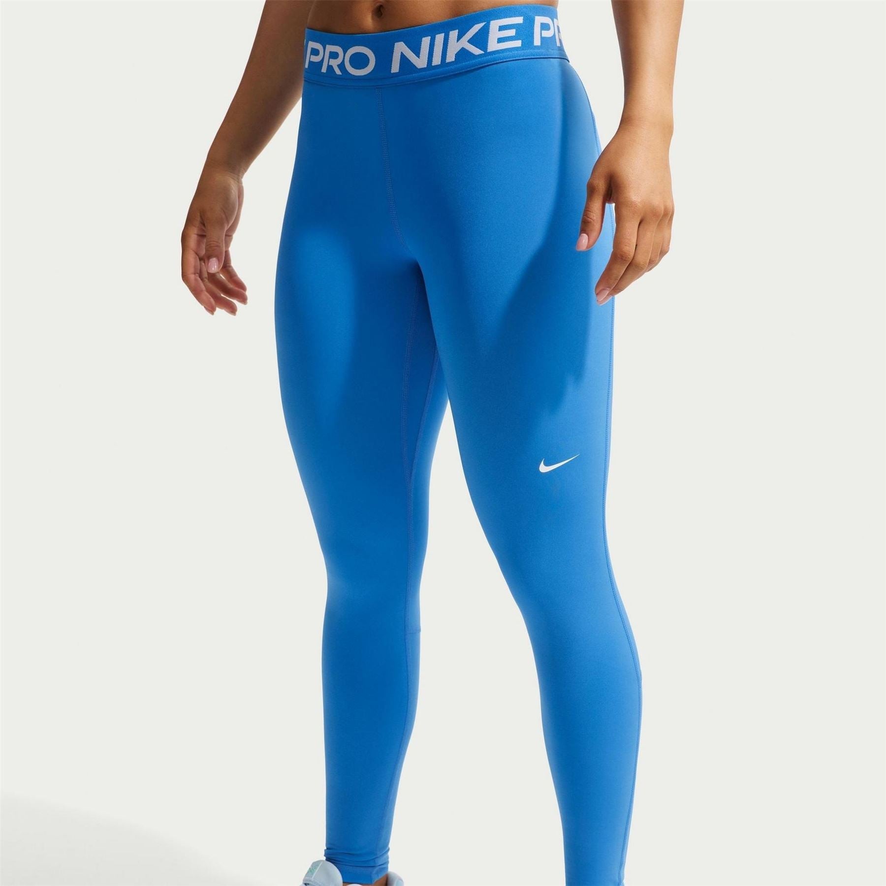 Nike Womens Pro Mid Rise Mesh Panelled Leggings