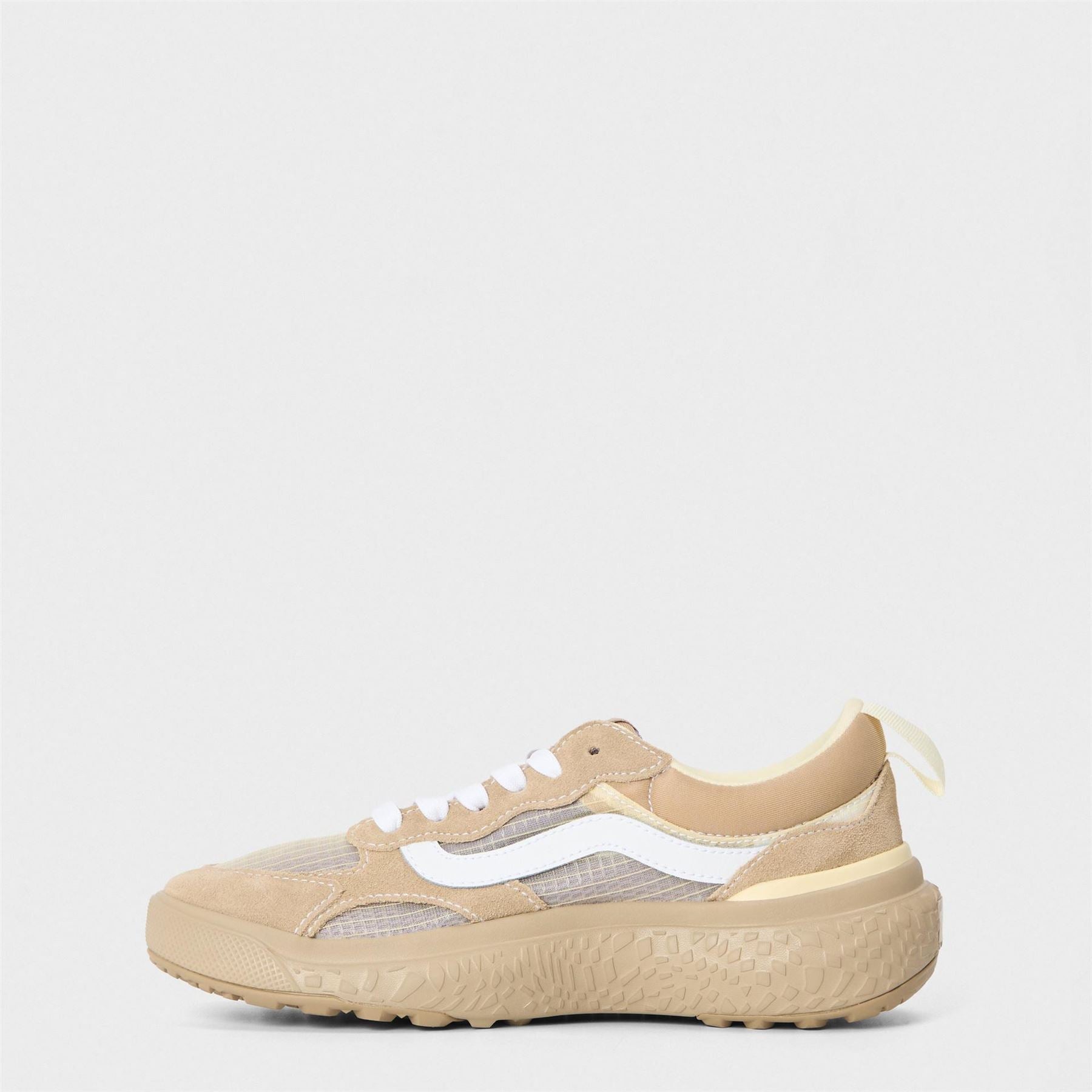Vans Ultrarange Neo VR3 Graphic Print Lace-Up Trainers