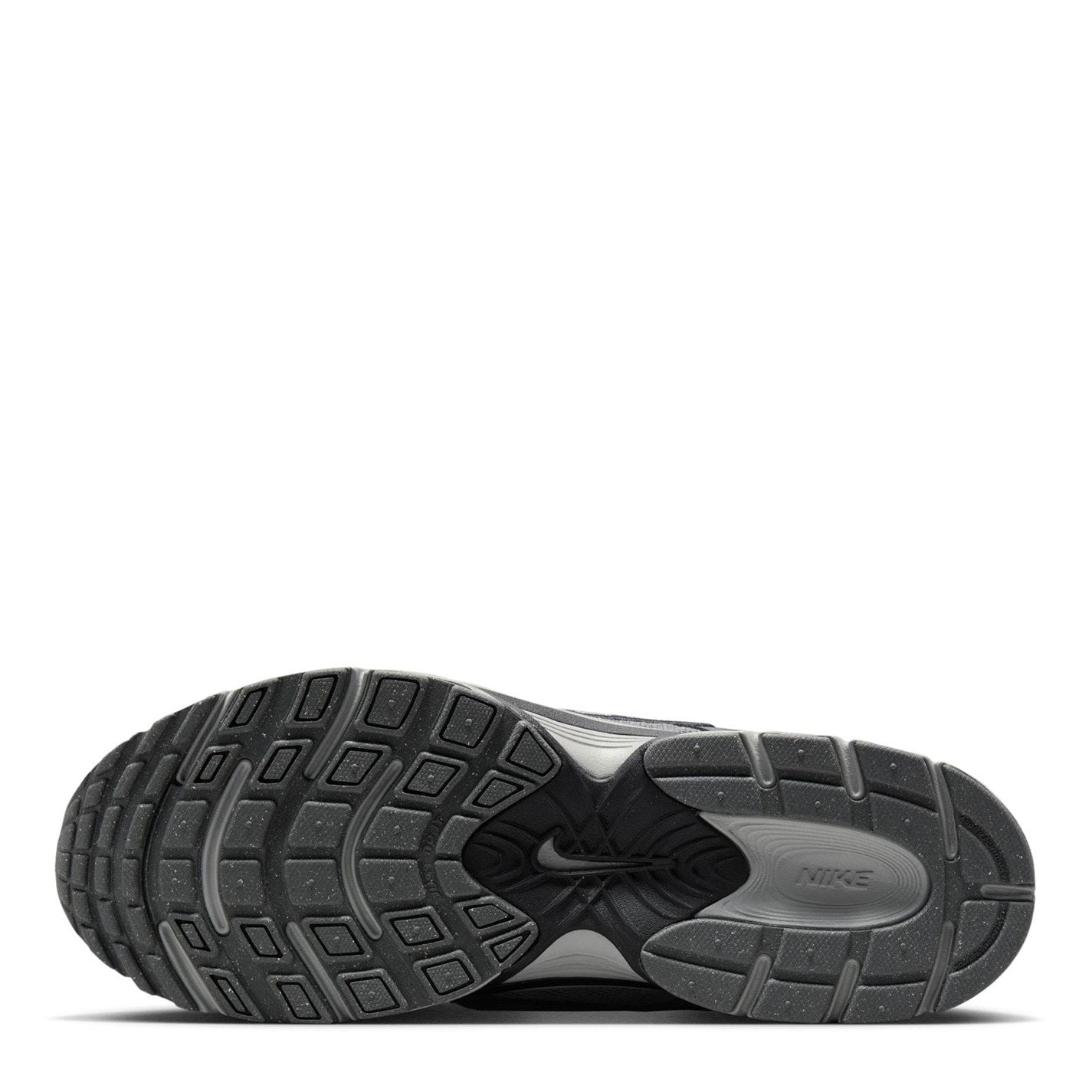 Nike Vomero 5 Running Flat Heel Trainers