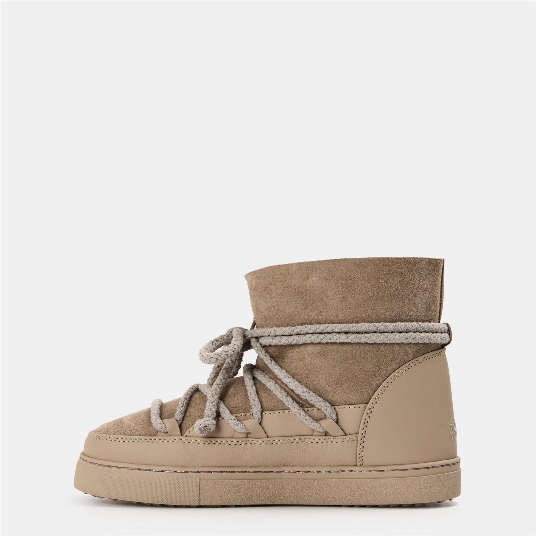 Inuikii Classic Snug Boots with Lace-Up Closure
