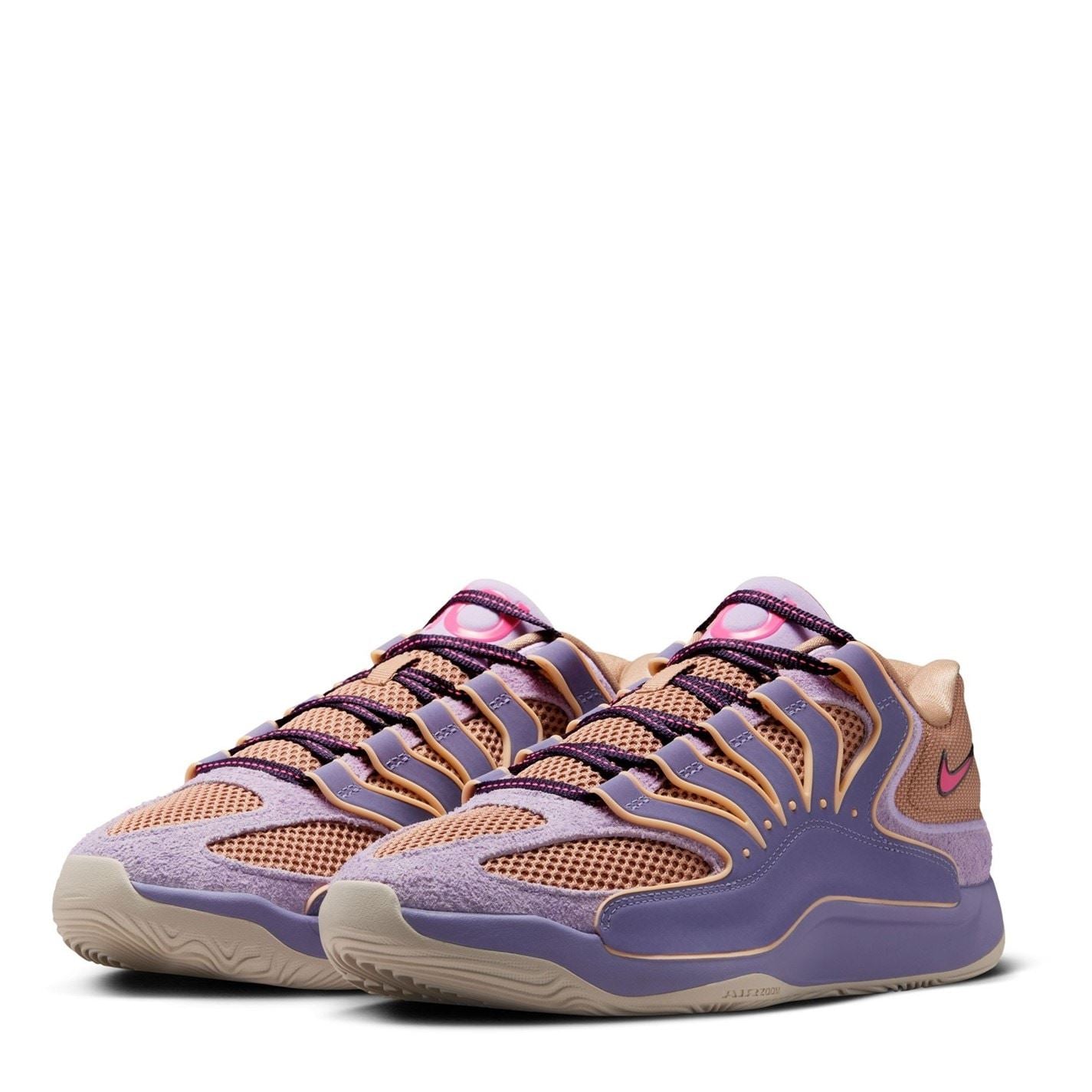 Nike Low Heel Round Toe Low Top Sneakers