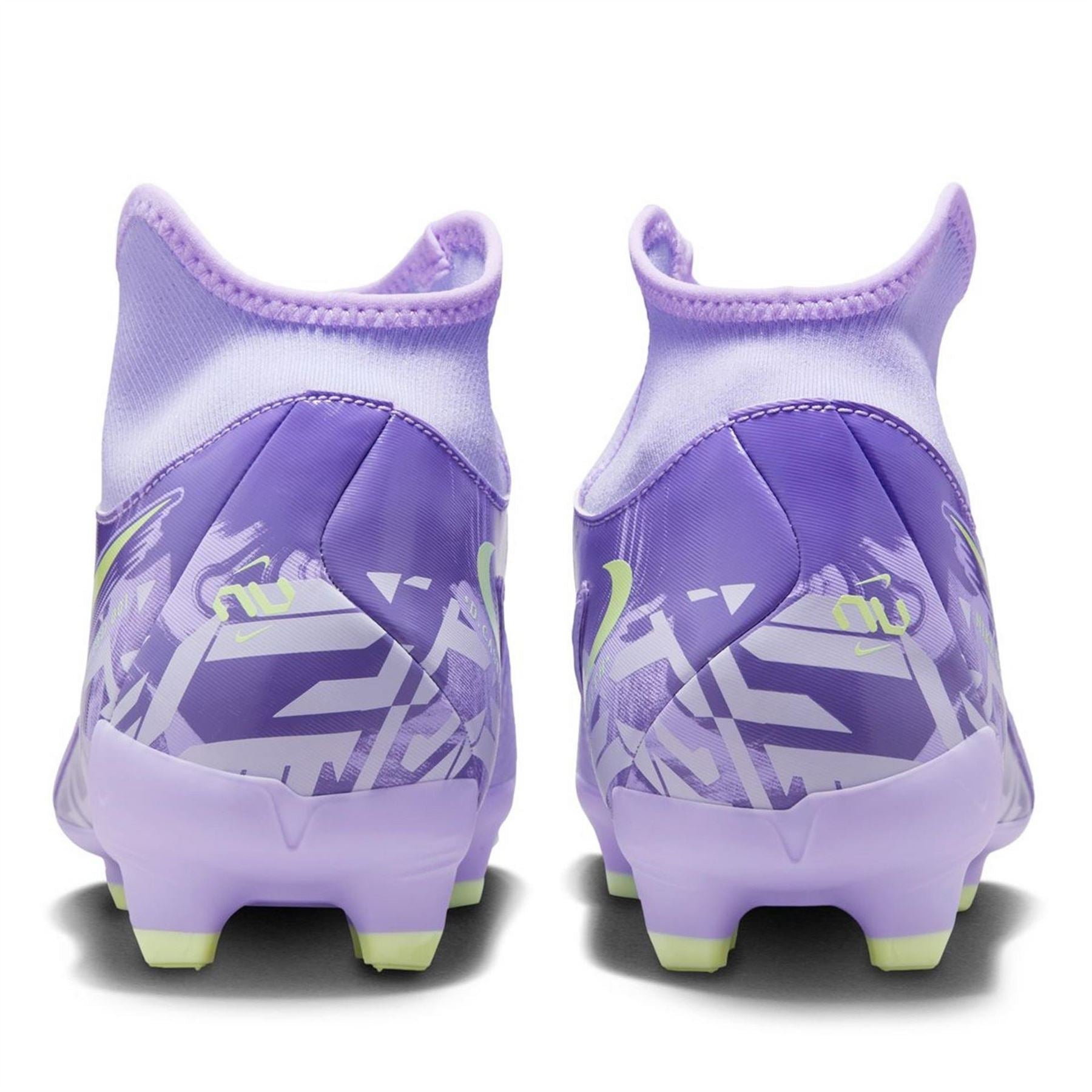 Nike Phantom Luna Ii Academy Firm Ground Football Boots