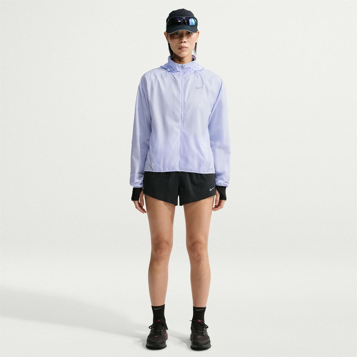 Nike Tempo Hooded Solid Patterned Windbreaker