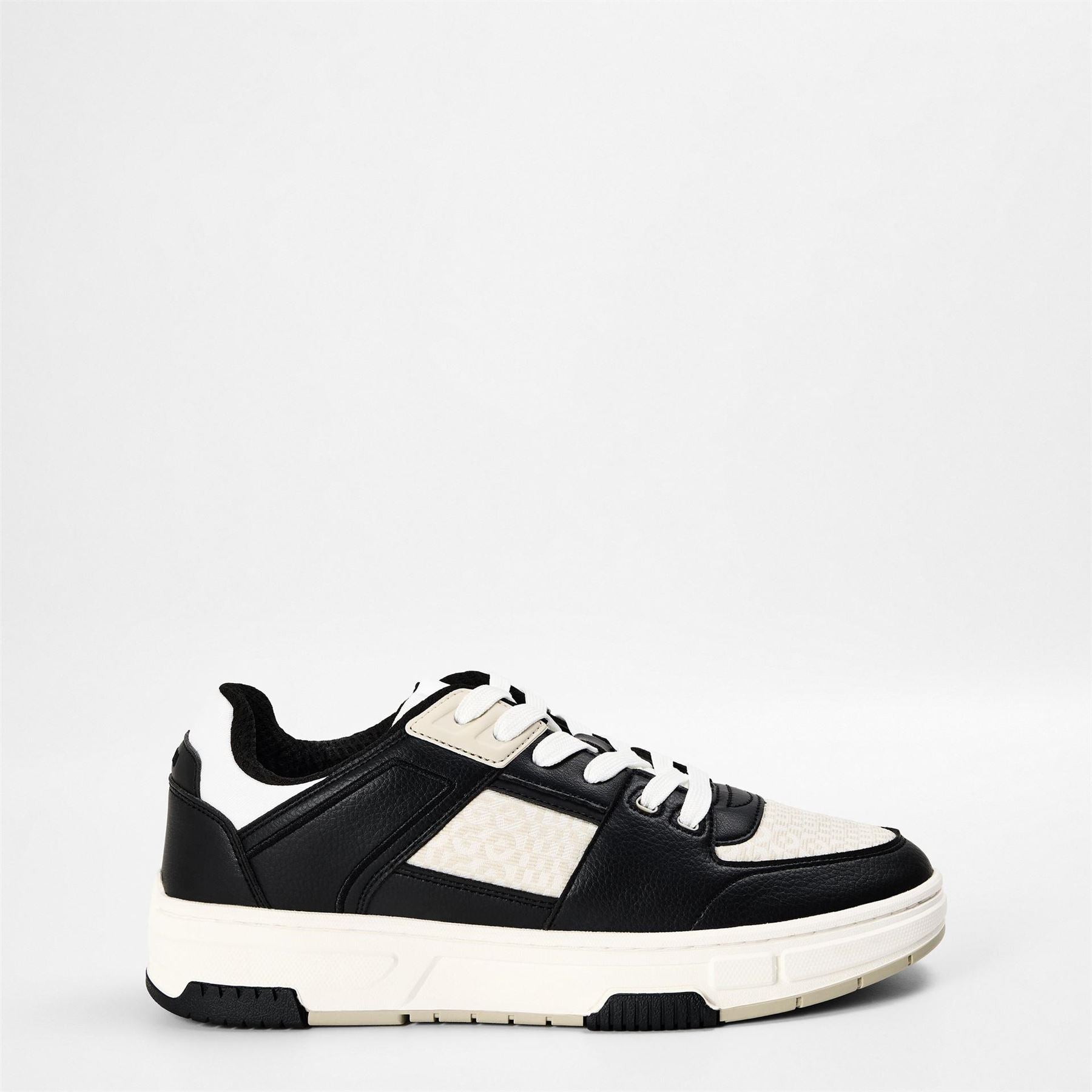 Hugo Yarrow Tenn Mepulg Low Top Trainers