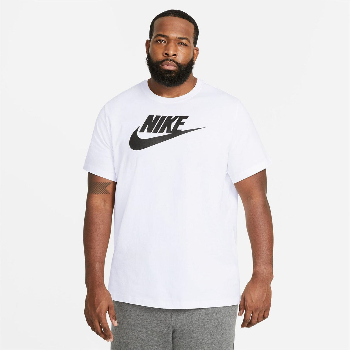 Nike Mens Sportswear Club T-Shirt