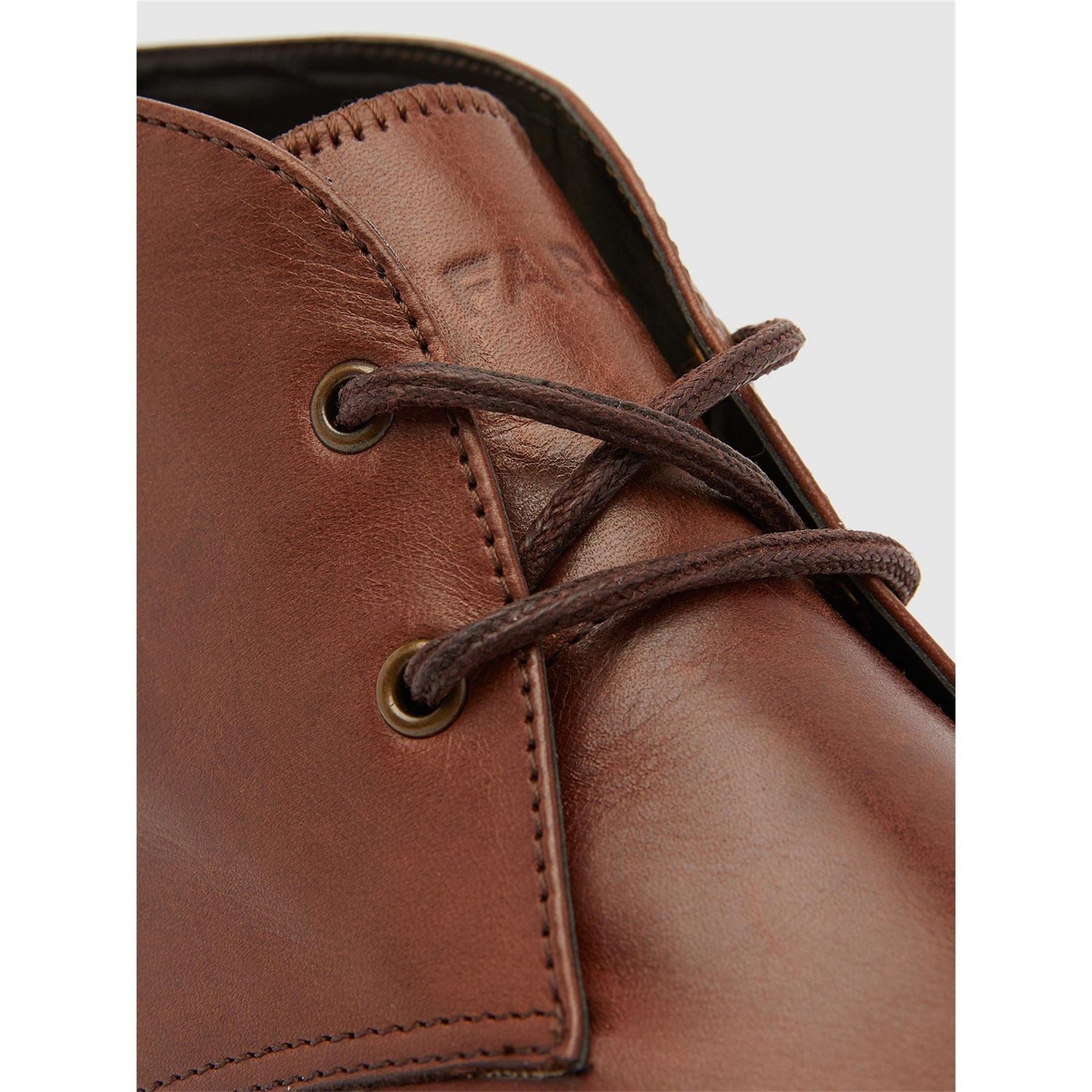 Farah Chukka Boots