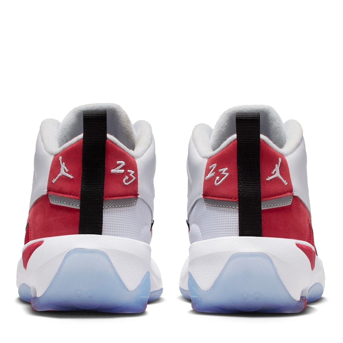 Air Jordan Max Aura Basketball Trainers